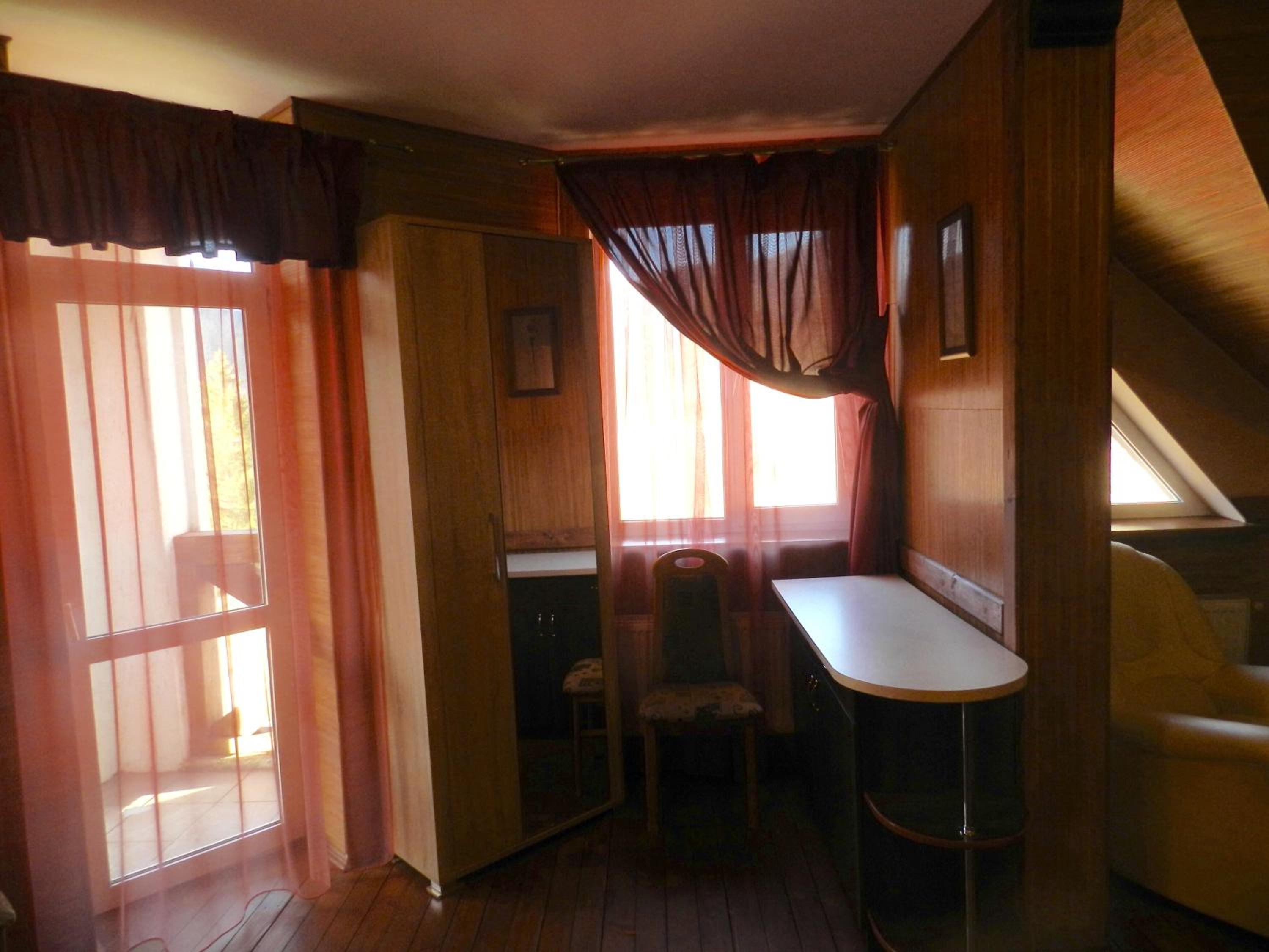 Suite with Mountain View photo 2