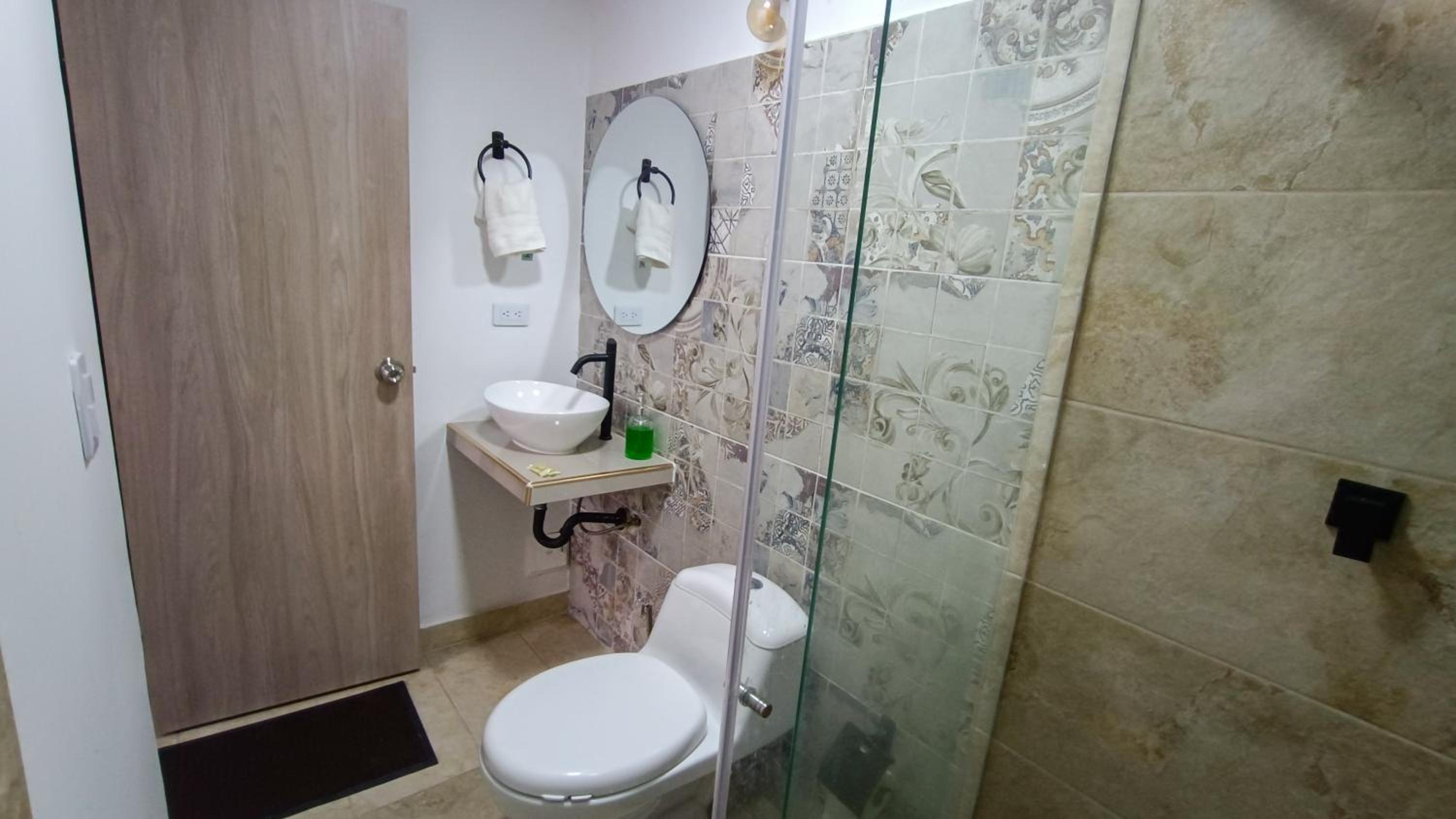 Economy Double Or Twin Room photo 2