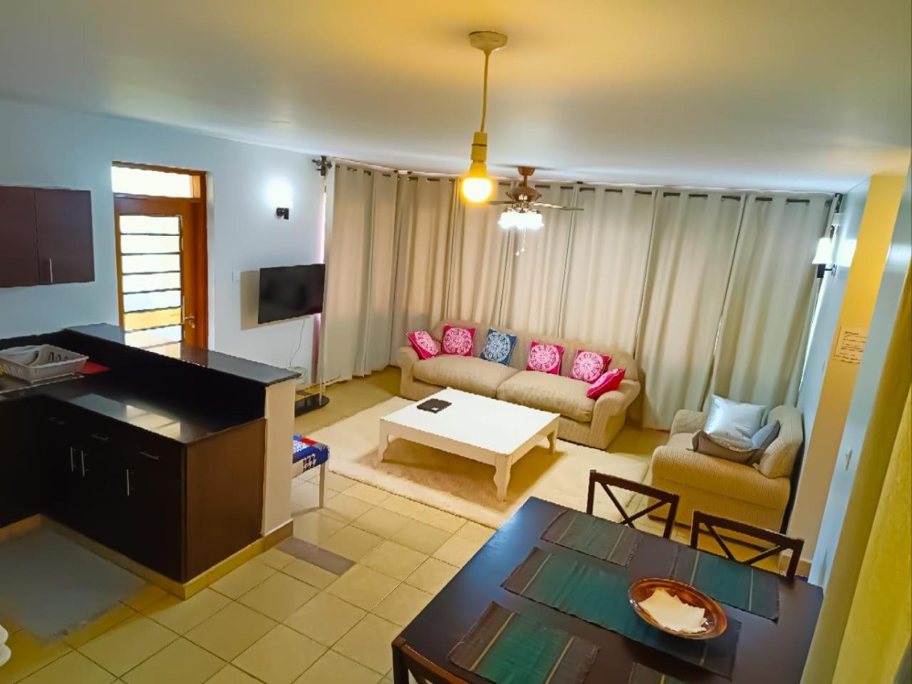 Three-Bedroom Apartment photo 1