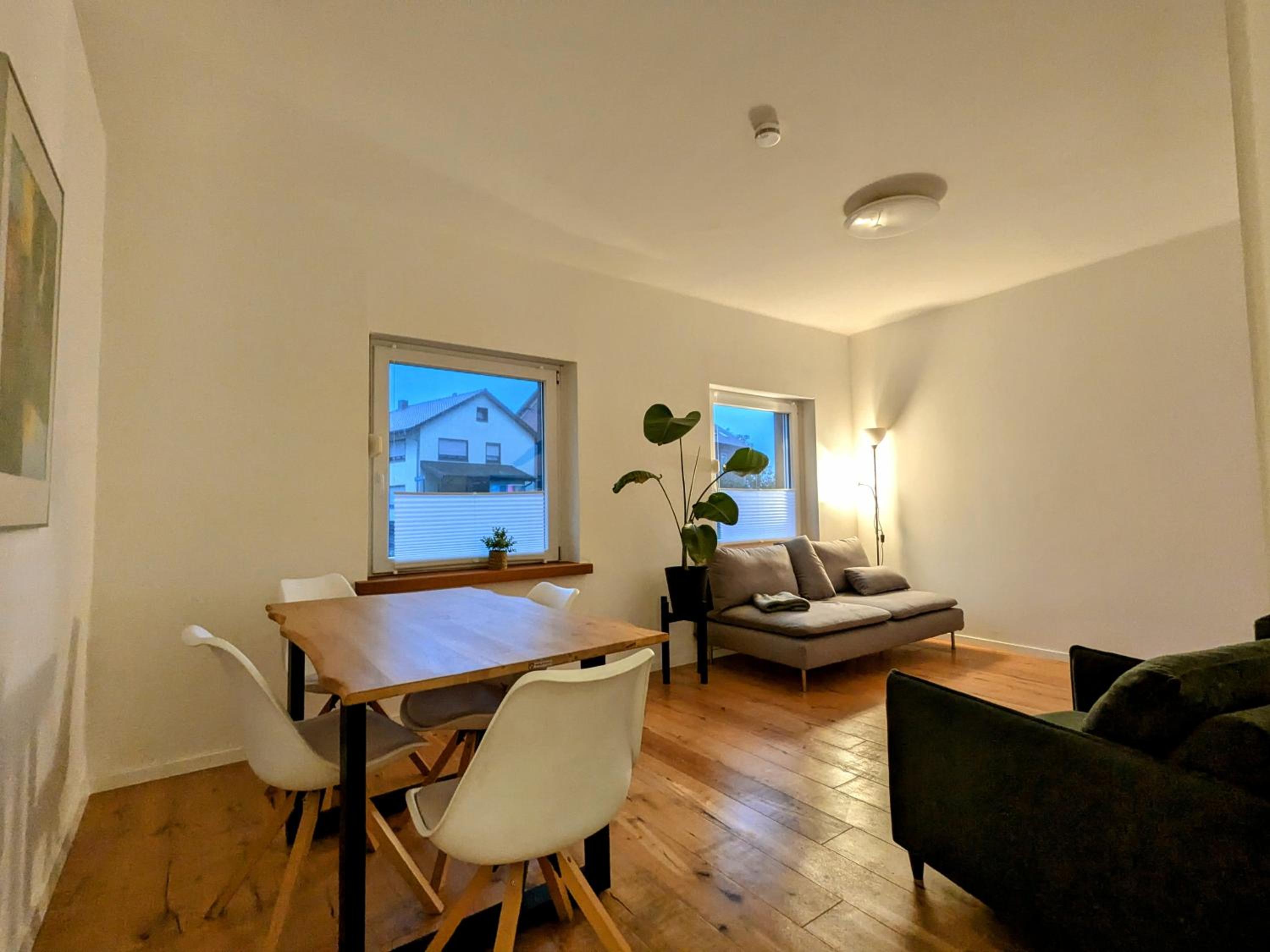 One-Bedroom Apartment photo 1