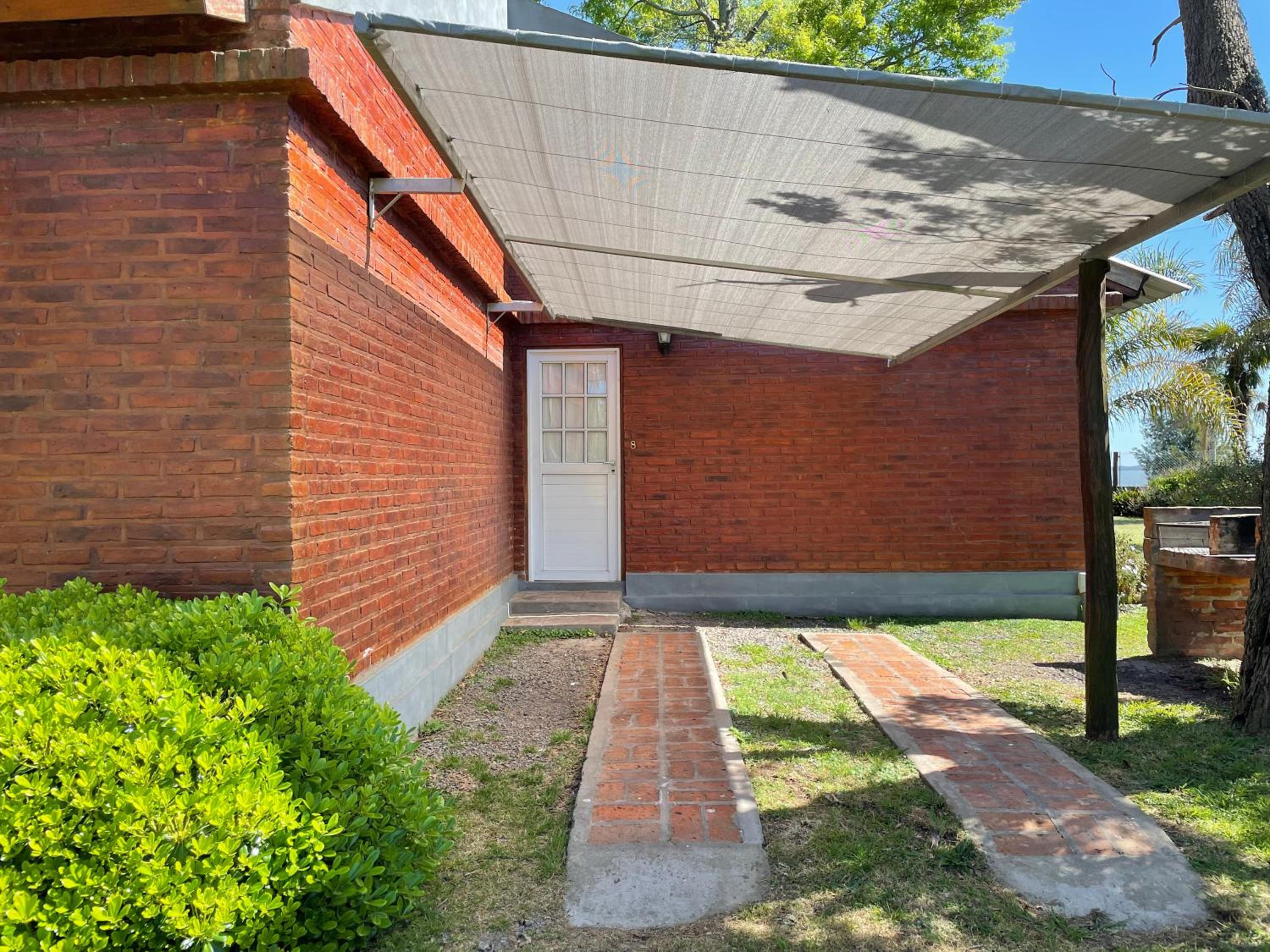 Deluxe Bungalow with Garden View photo 2