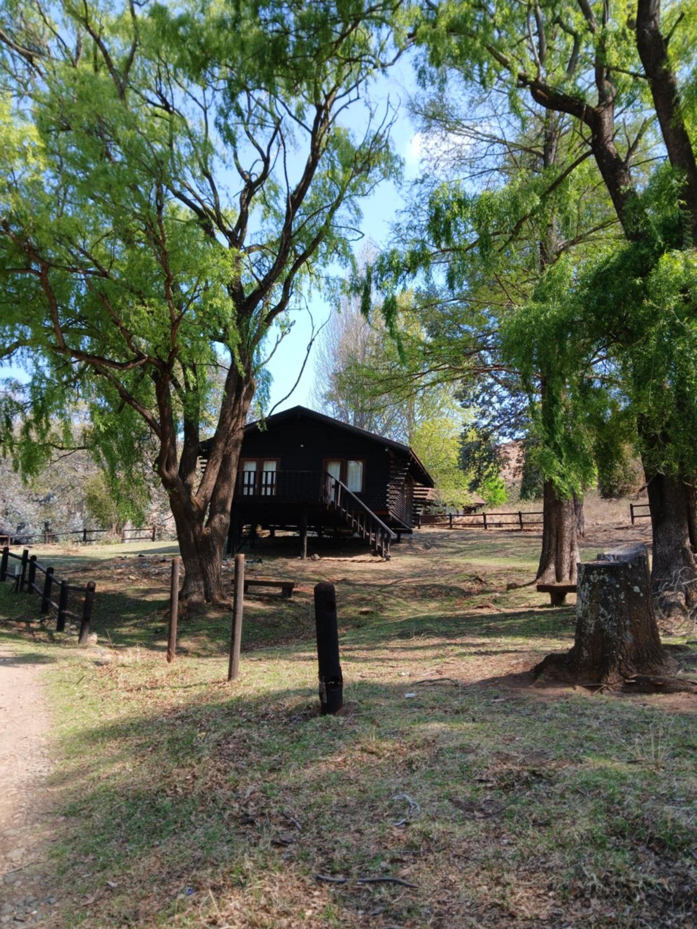 Bungalow (4-6 Sleeper) - Photo 3