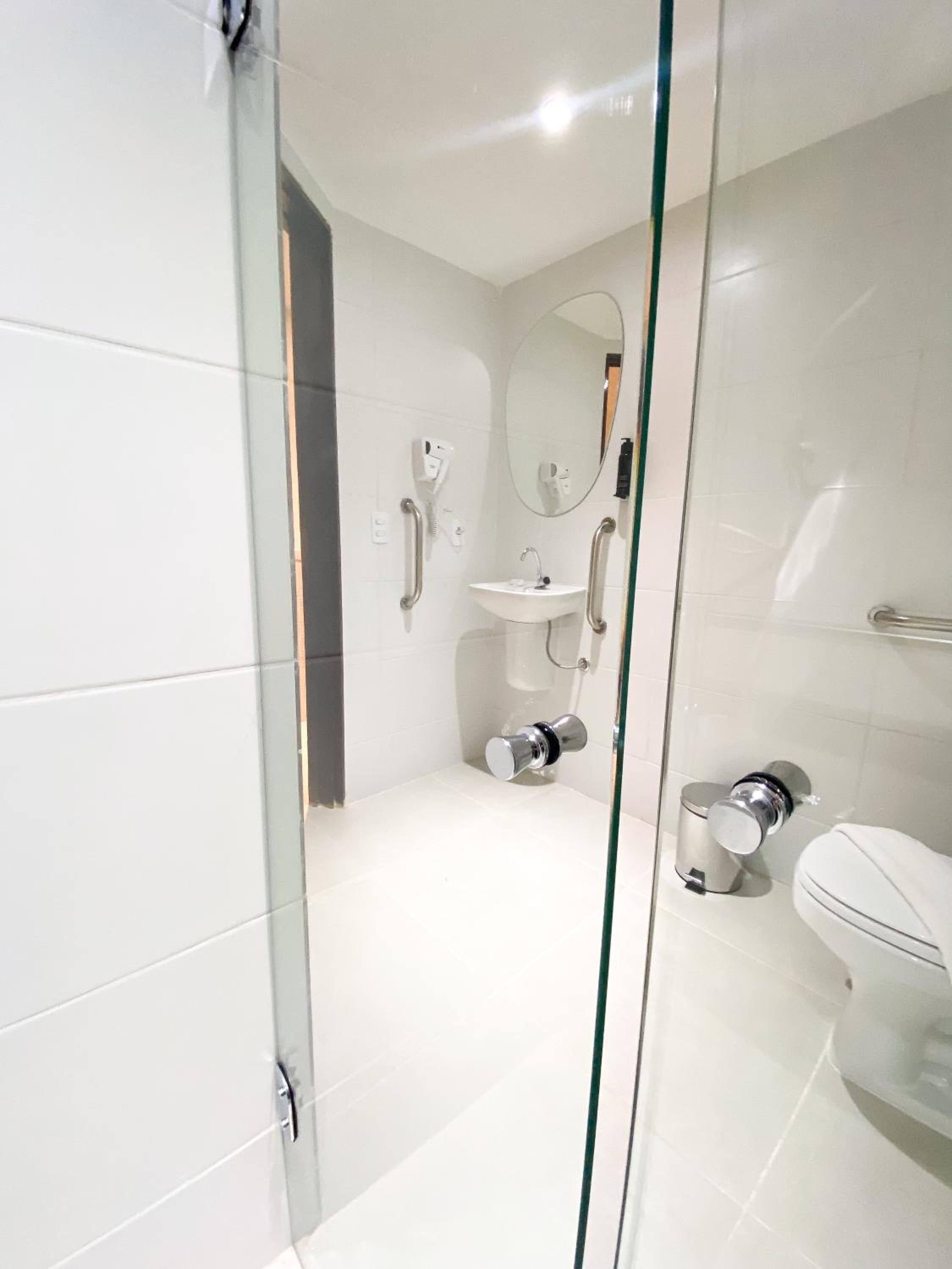 Double Room - Disability Access photo 2