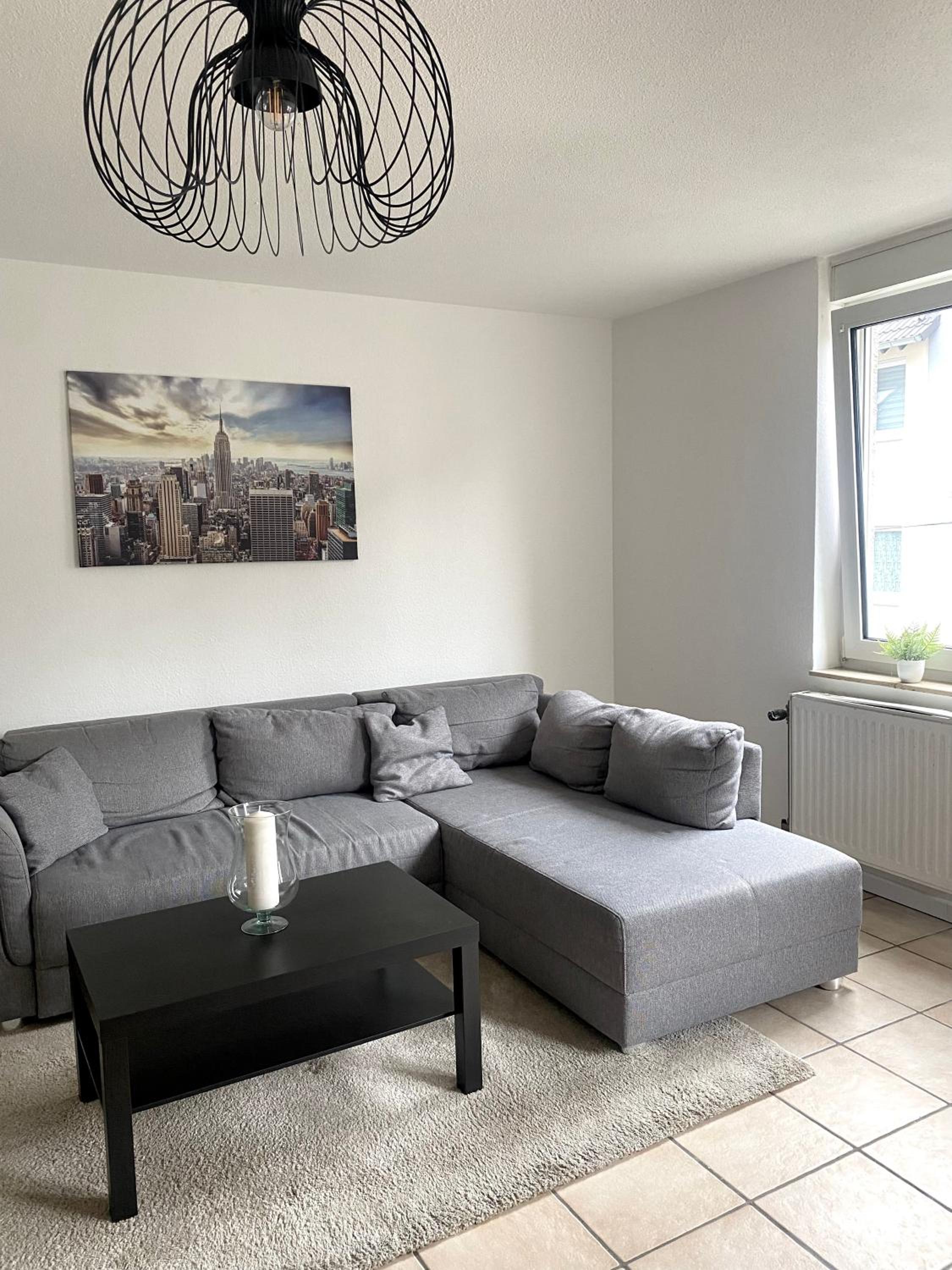 One-Bedroom Apartment photo 1