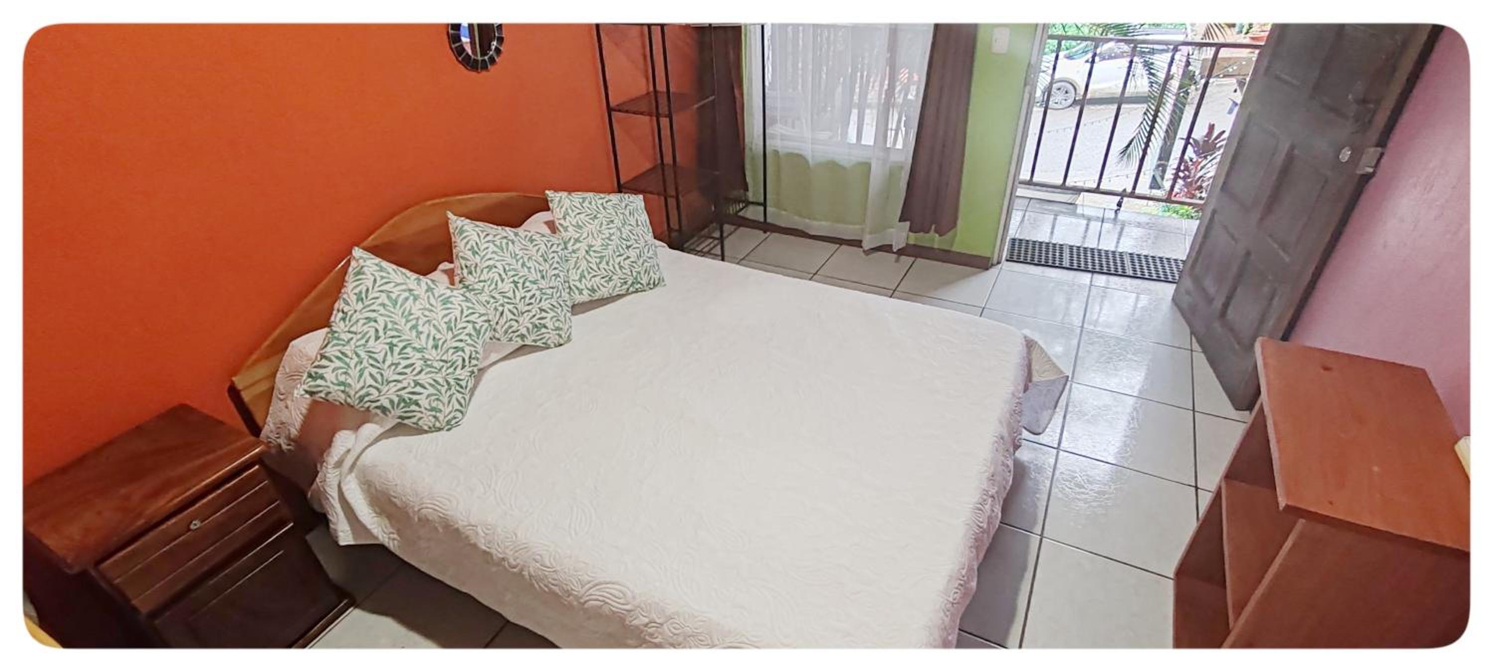 Budget Triple Room photo 2