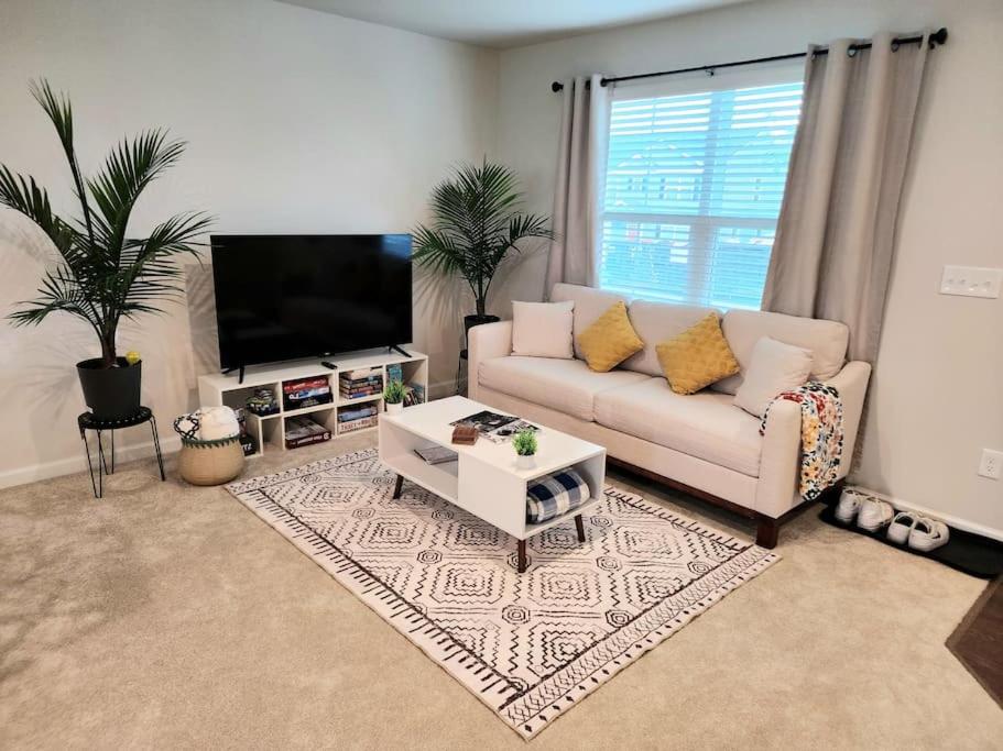 Four-Bedroom House photo 1