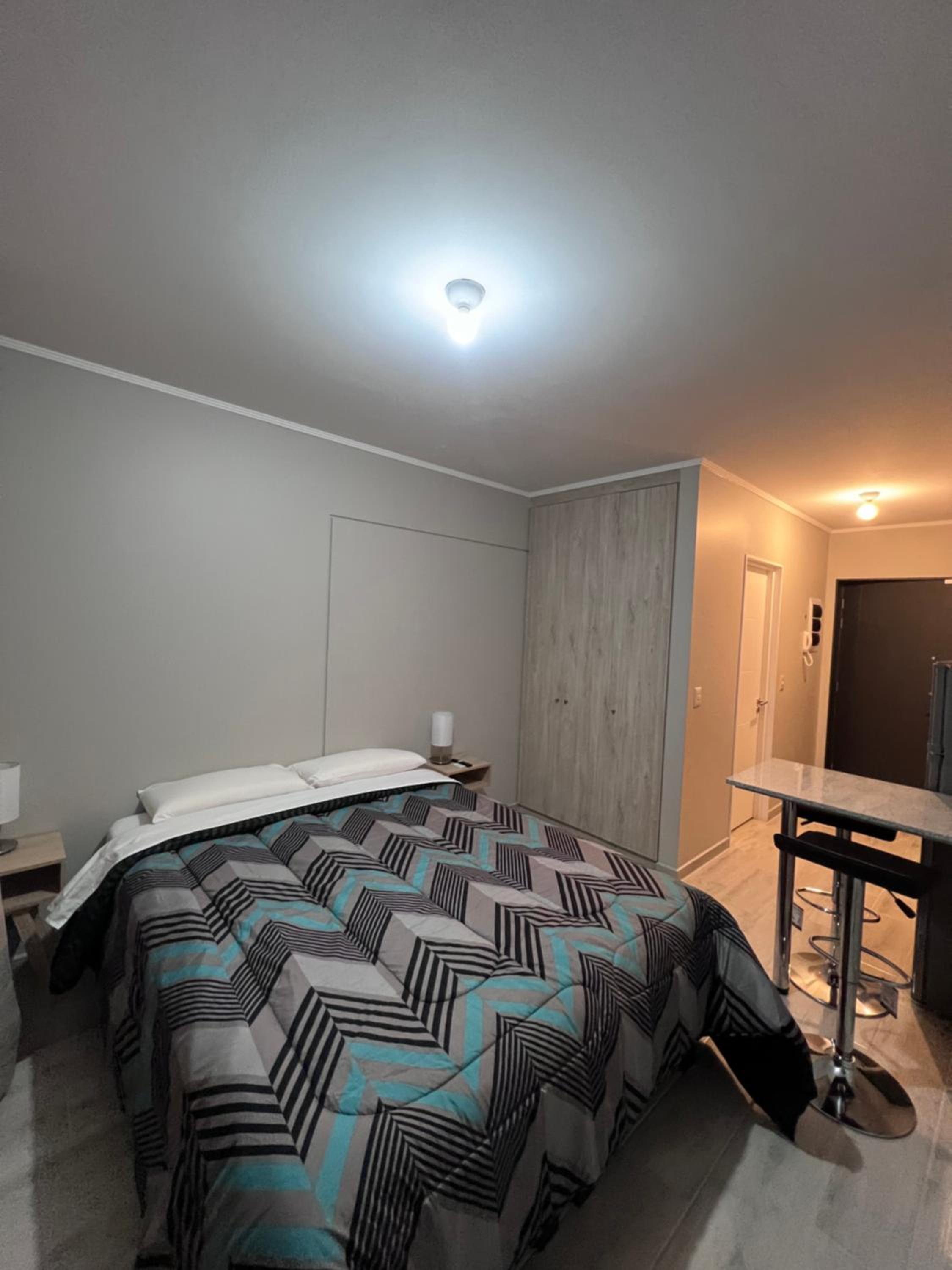 One-Bedroom Apartment photo 1