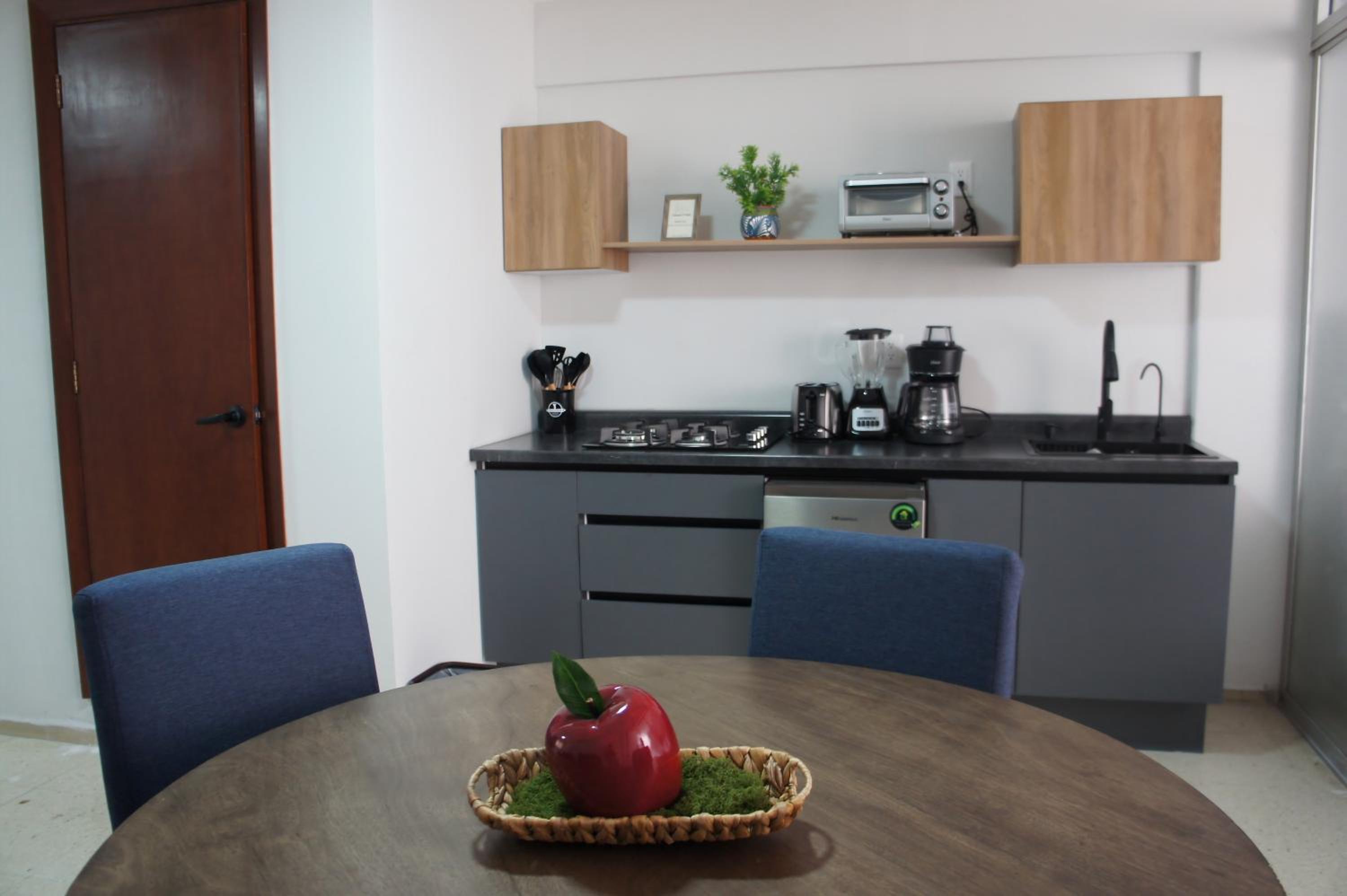 Deluxe Apartment photo 2