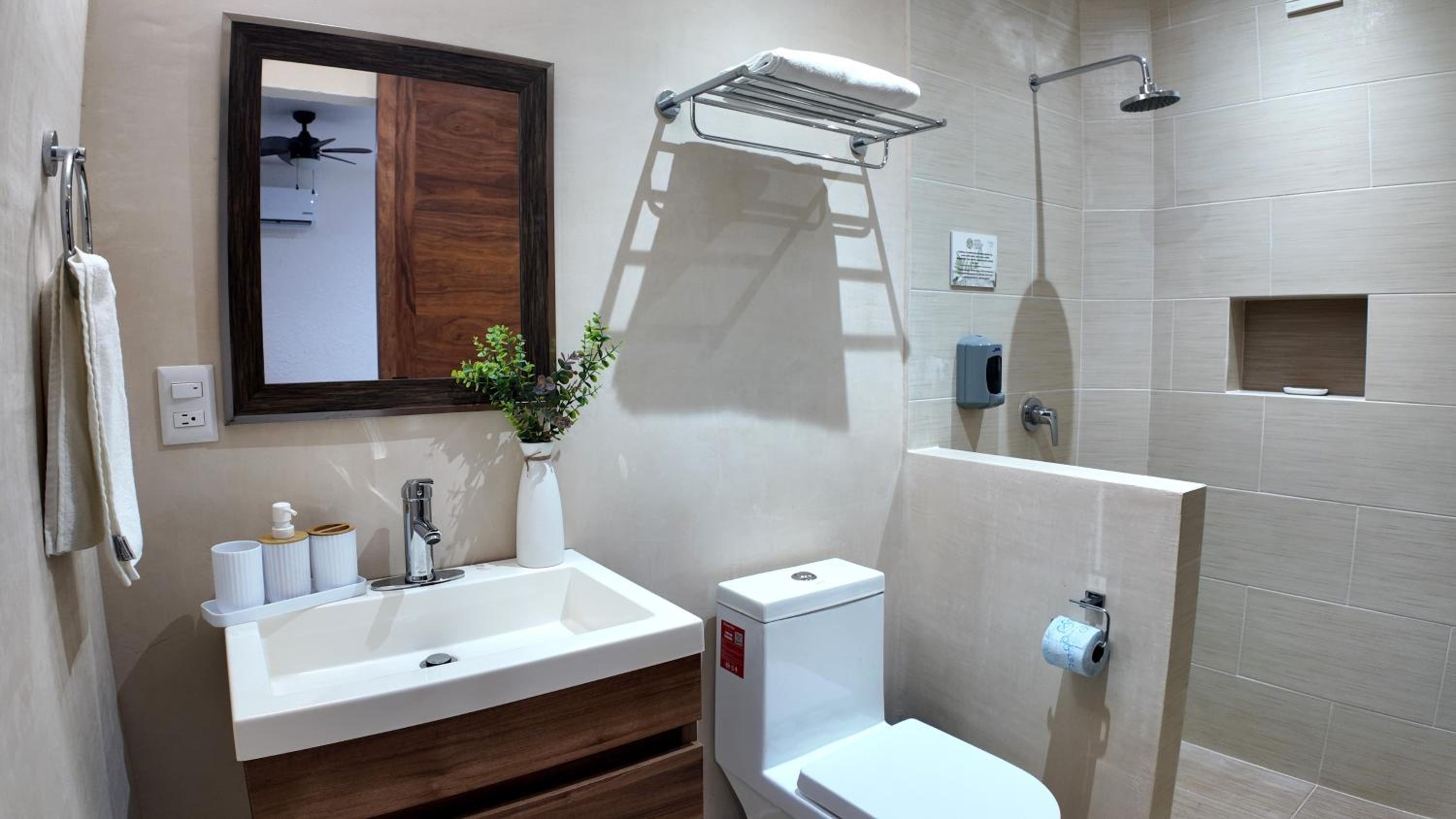 Merida Superior Twin Room - Photo 6