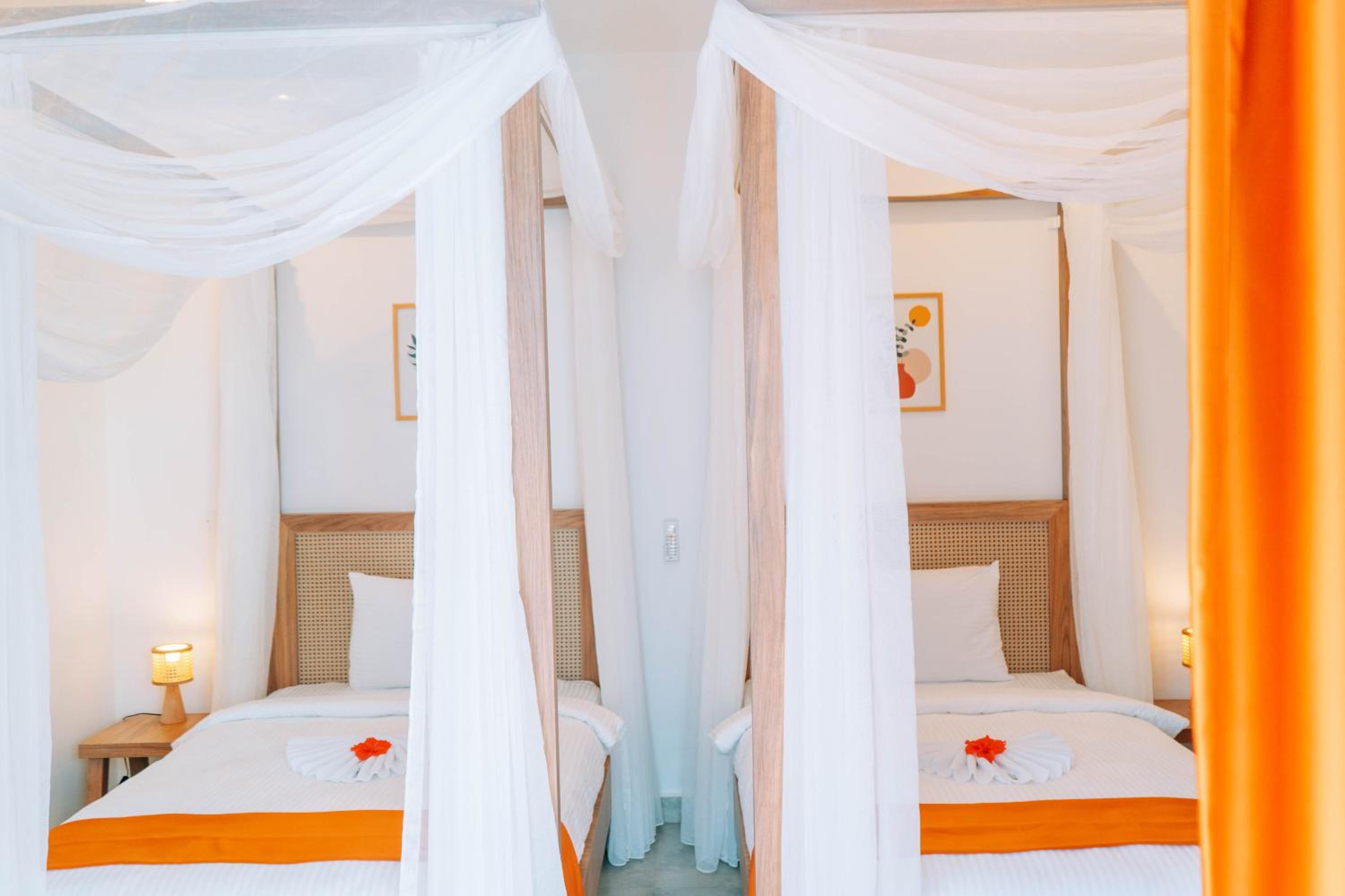 Private Bungalow with Twin Beds and Terrace