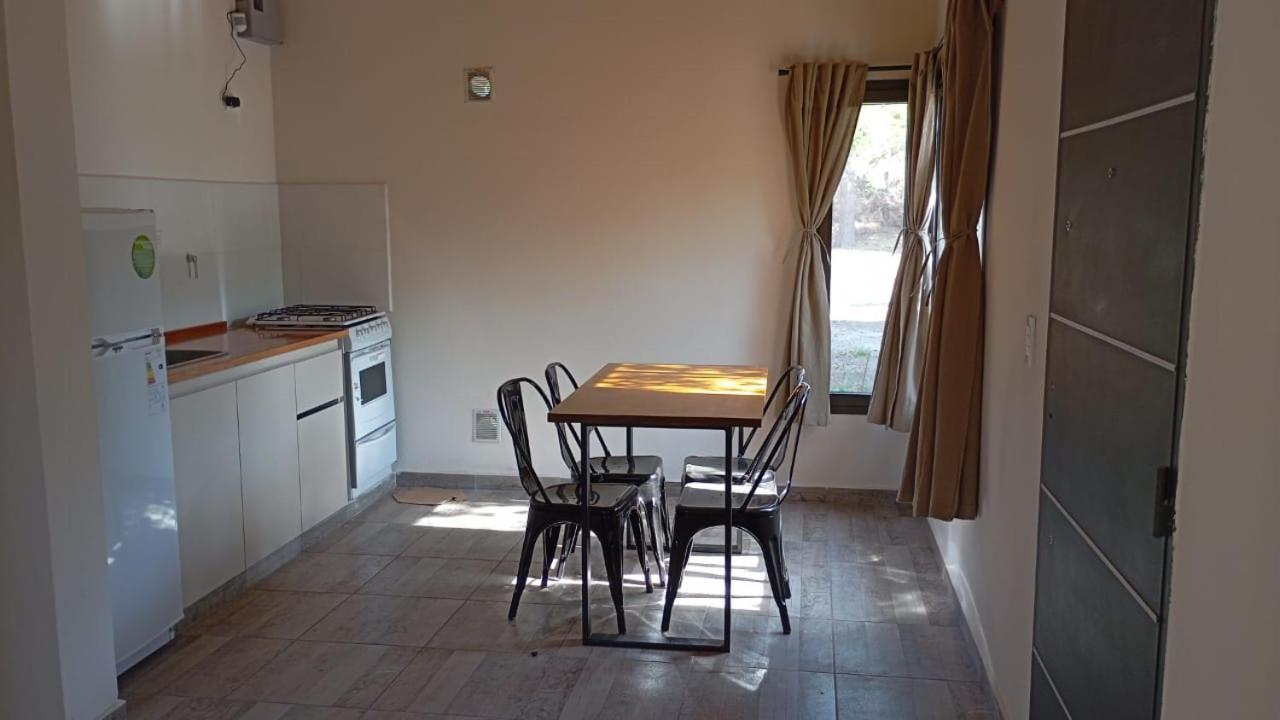 One-Bedroom House photo 2