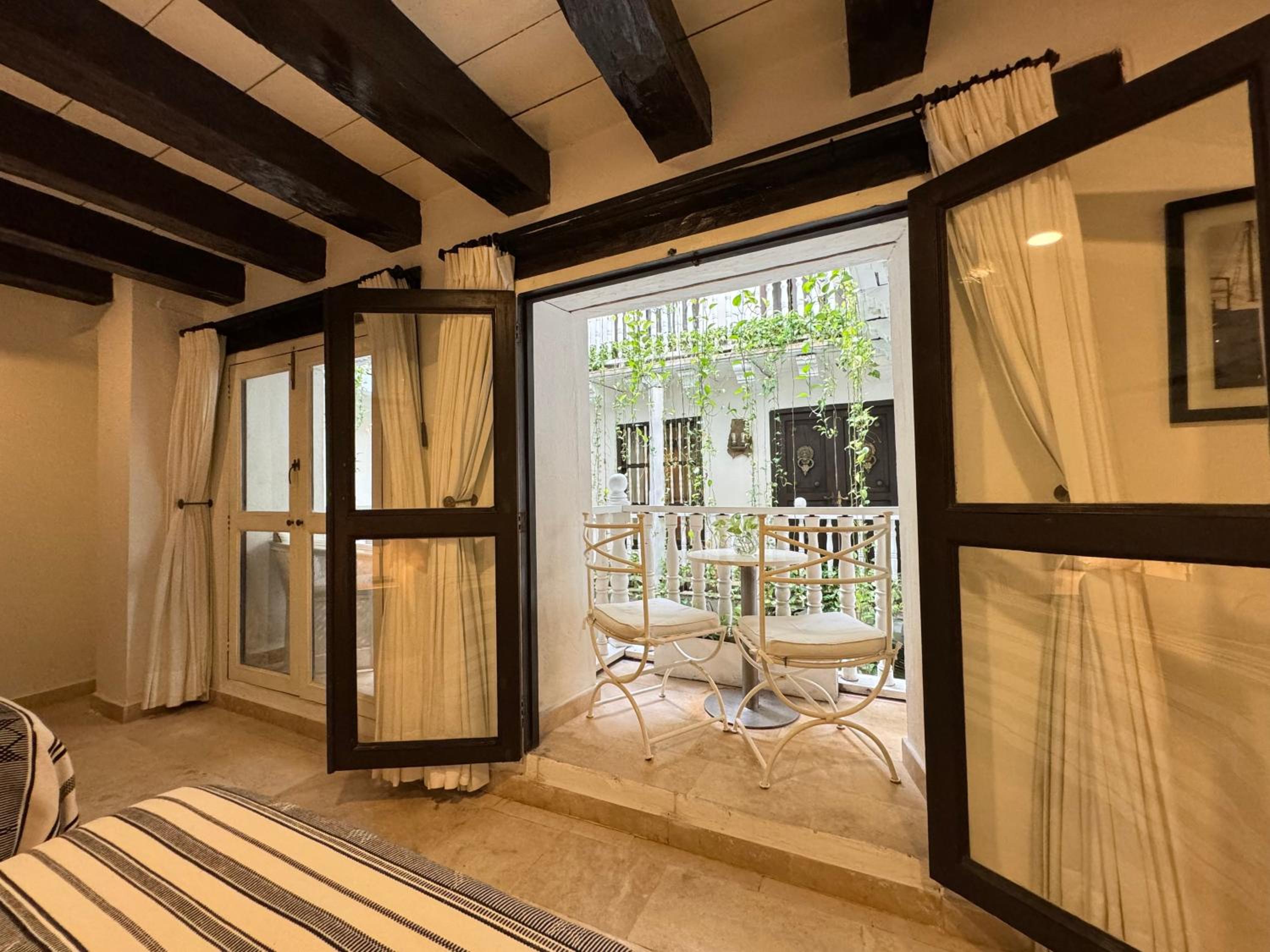 Junior Suite with Balcony photo 2
