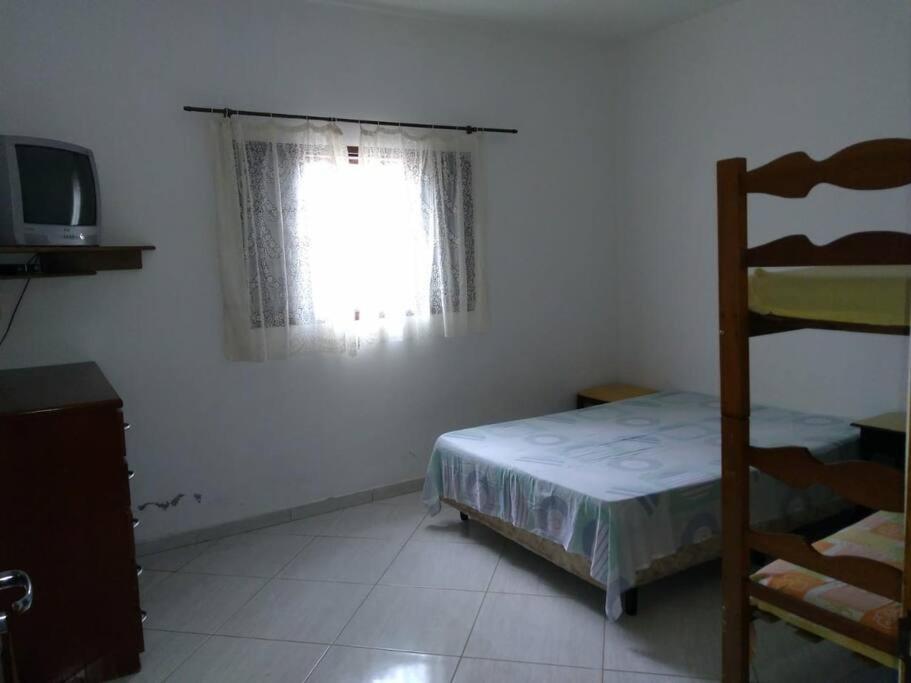 Four-Bedroom House photo 2