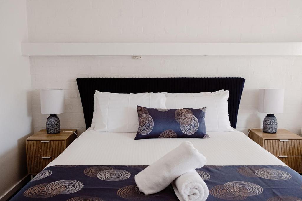Double or Twin Room - Photo 4