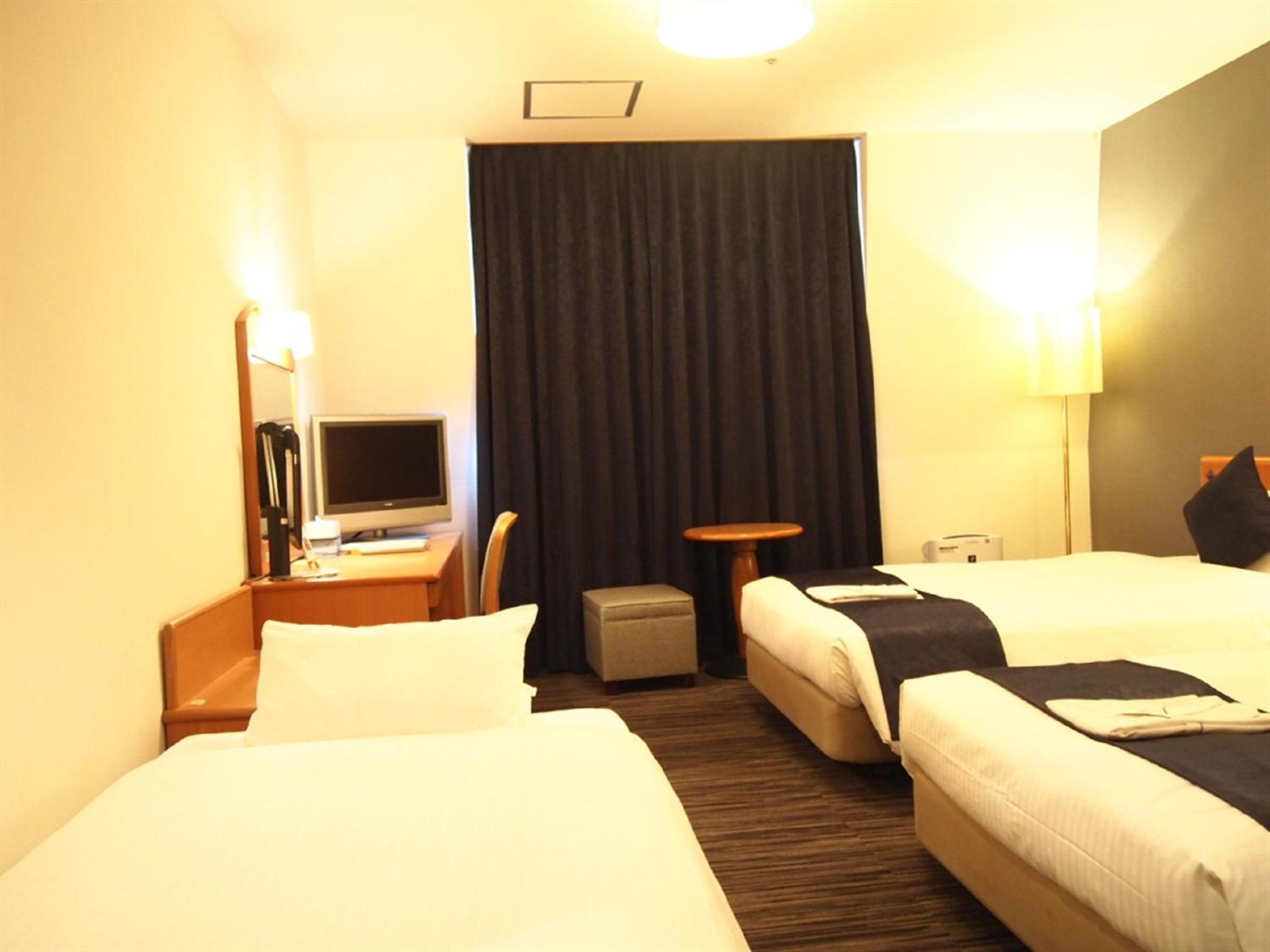 Twin Room with Extra Bed - Non-Smoking - Photo 1