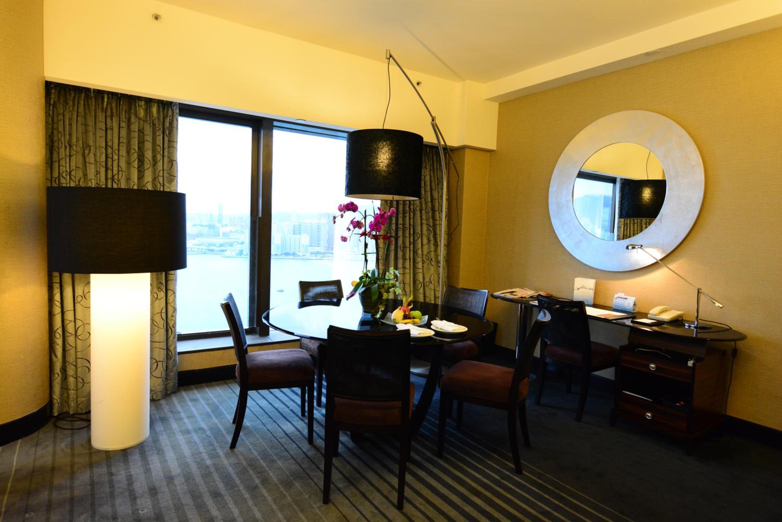 Premier King or Twin Suite with Harbor View  photo 3