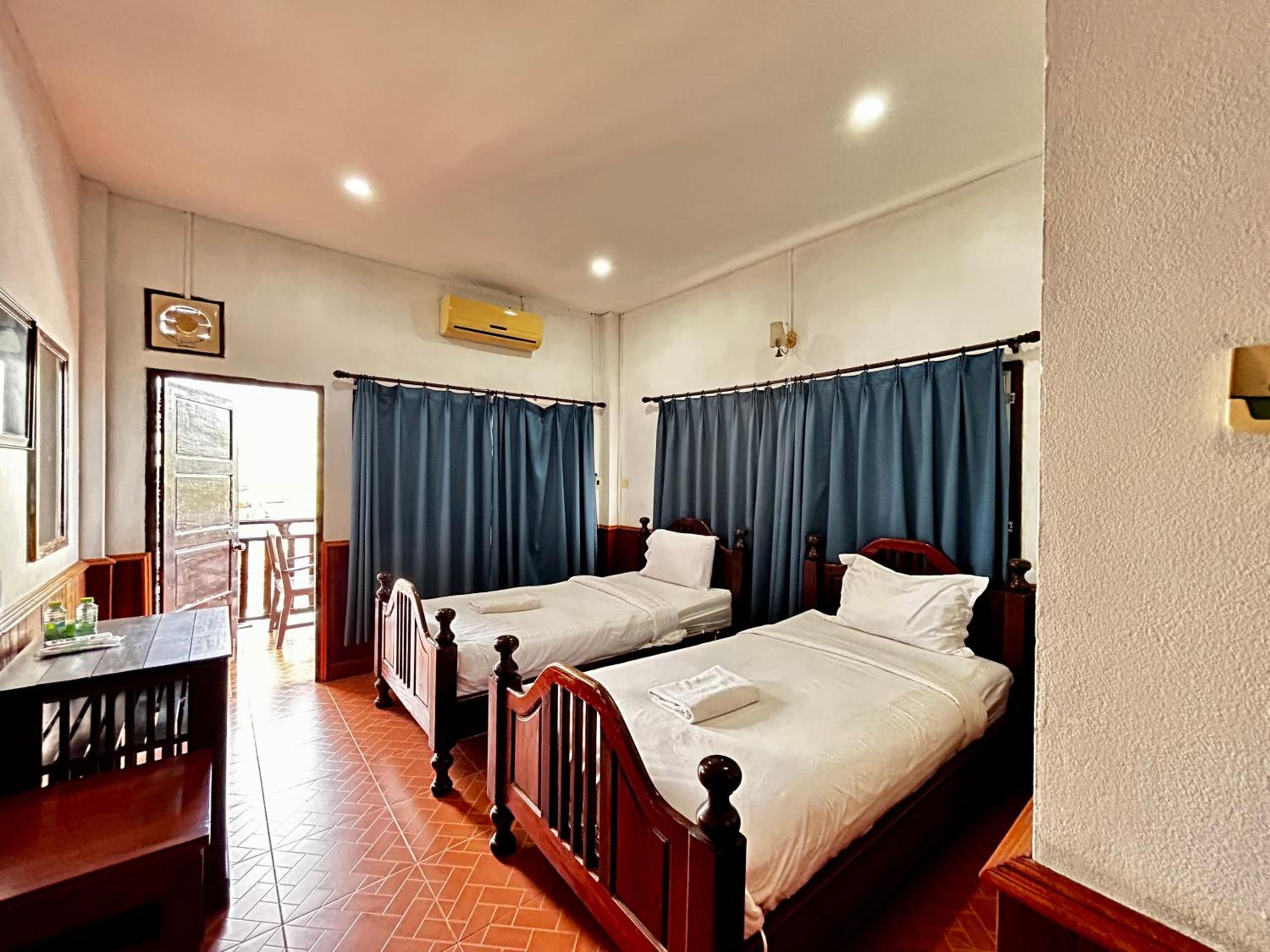 Twin Room with Balcony photo 1