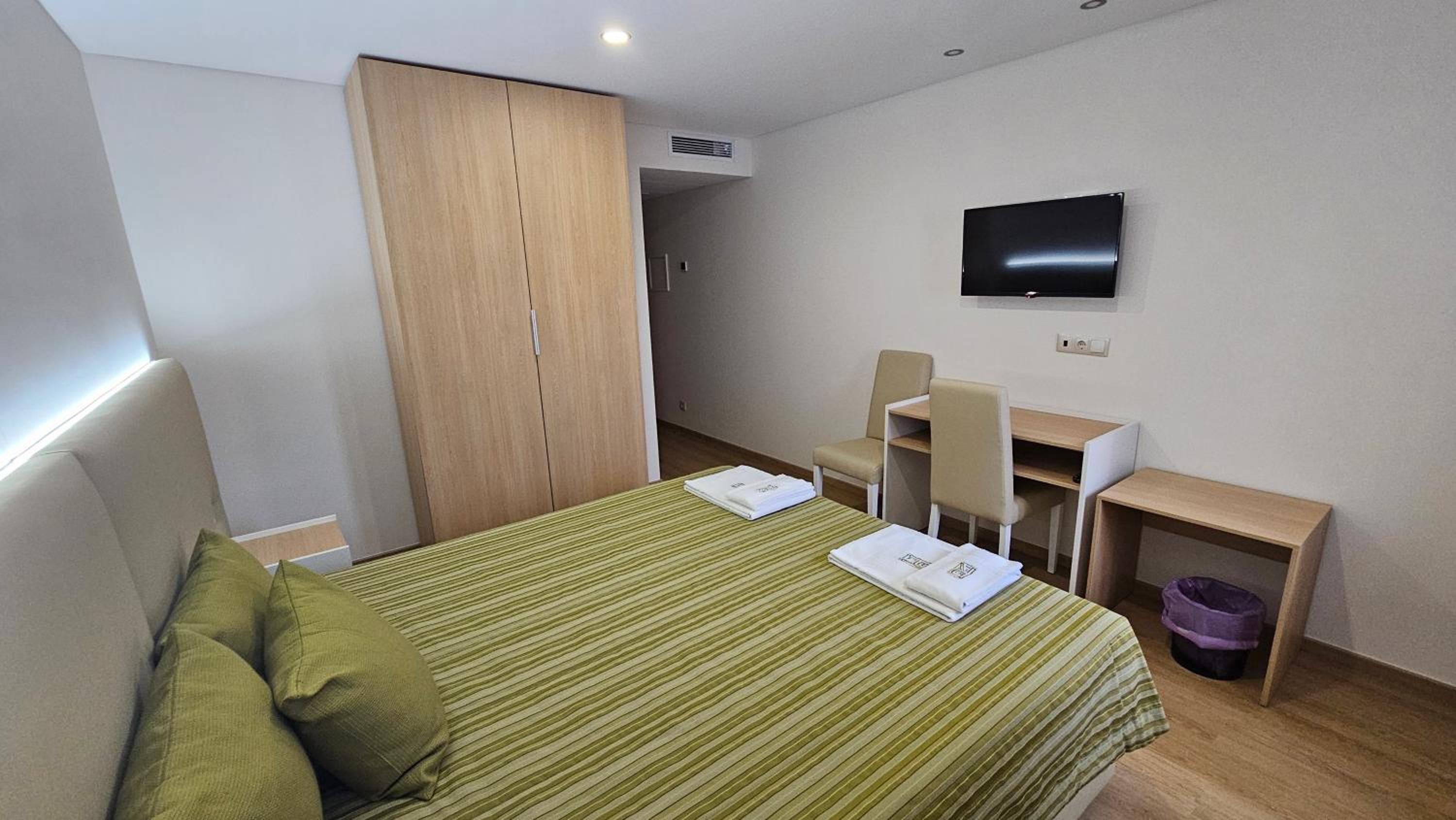 Double Room - Photo 3