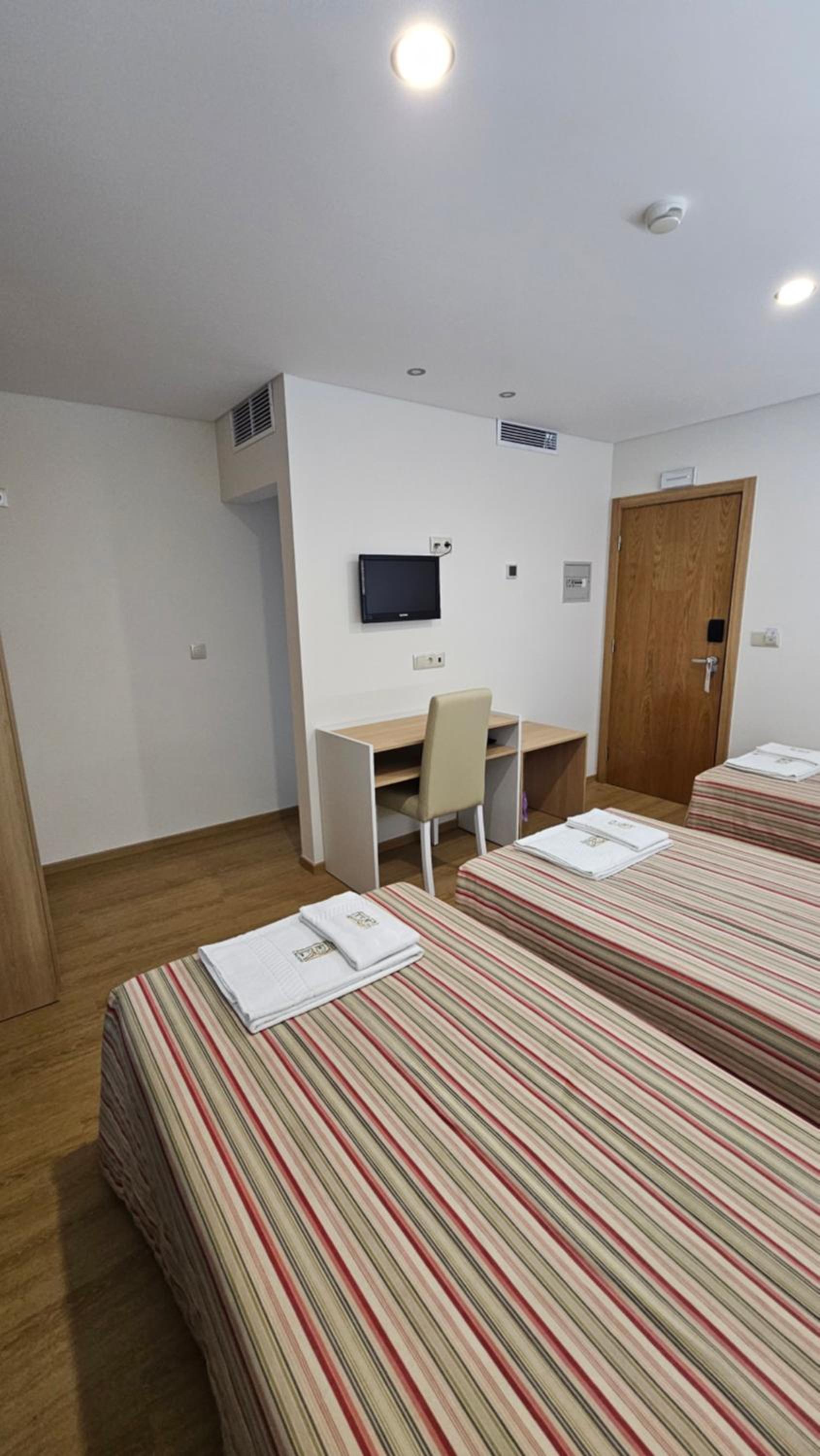 Triple Room - Photo 2