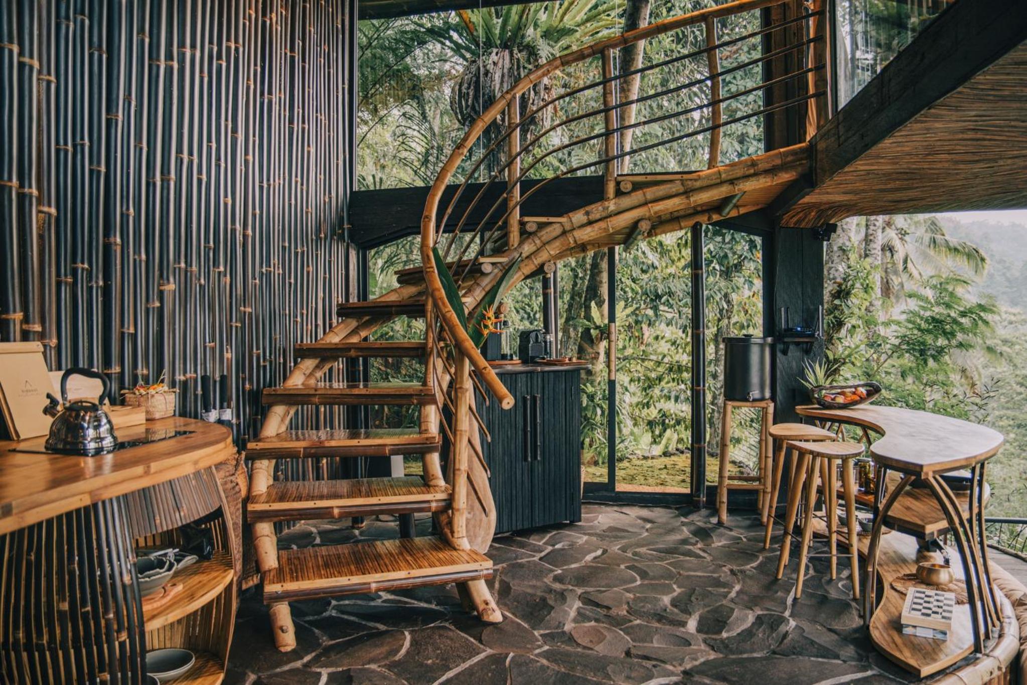 Hideout Element photo 3