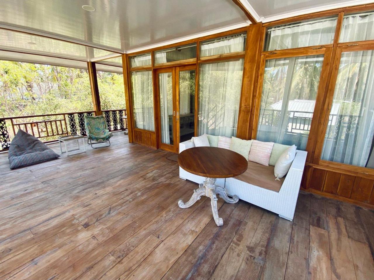 Deluxe Double Room with Balcony photo 2