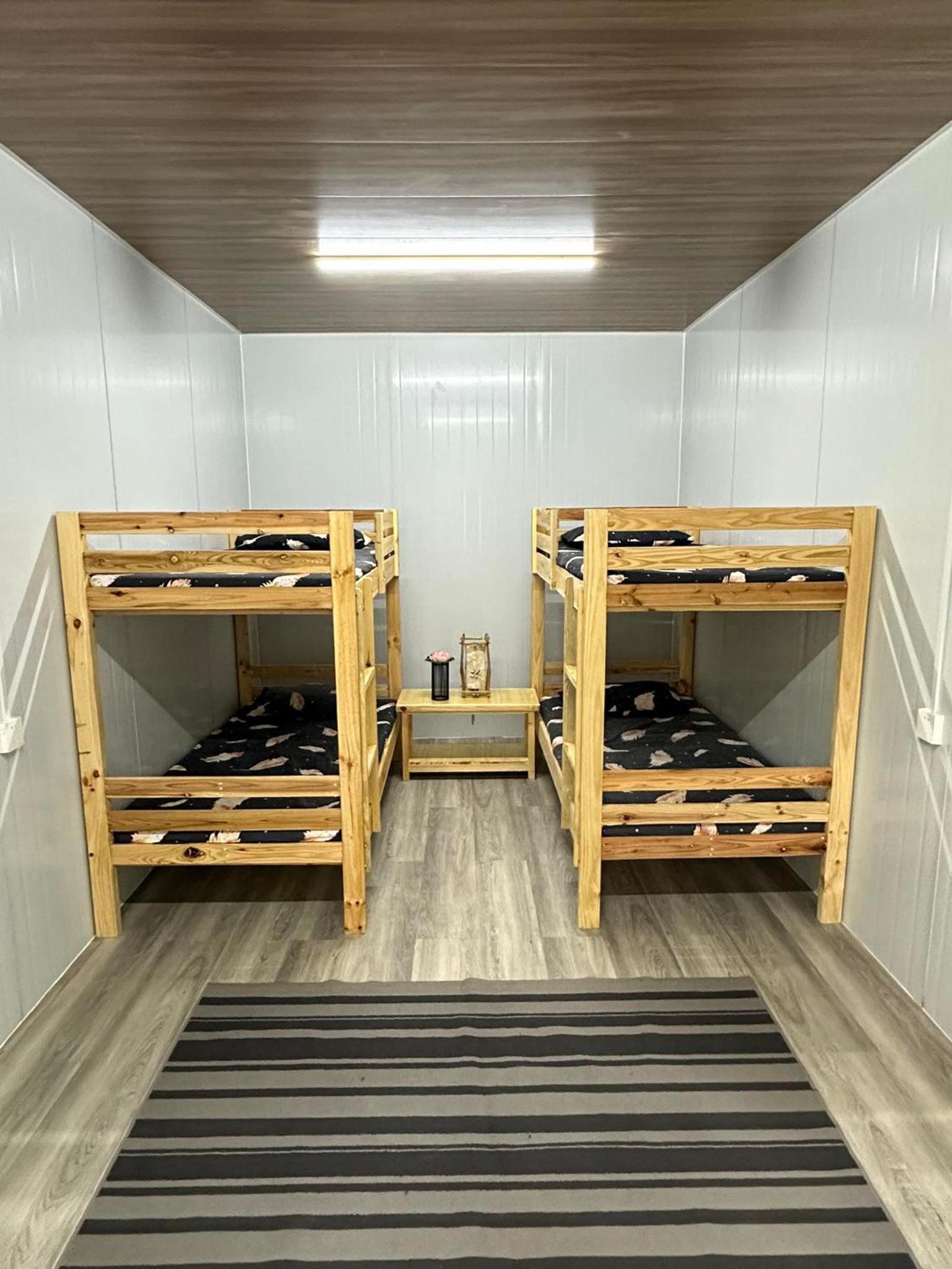 Quadruple Room with Shared Bathroom photo 2