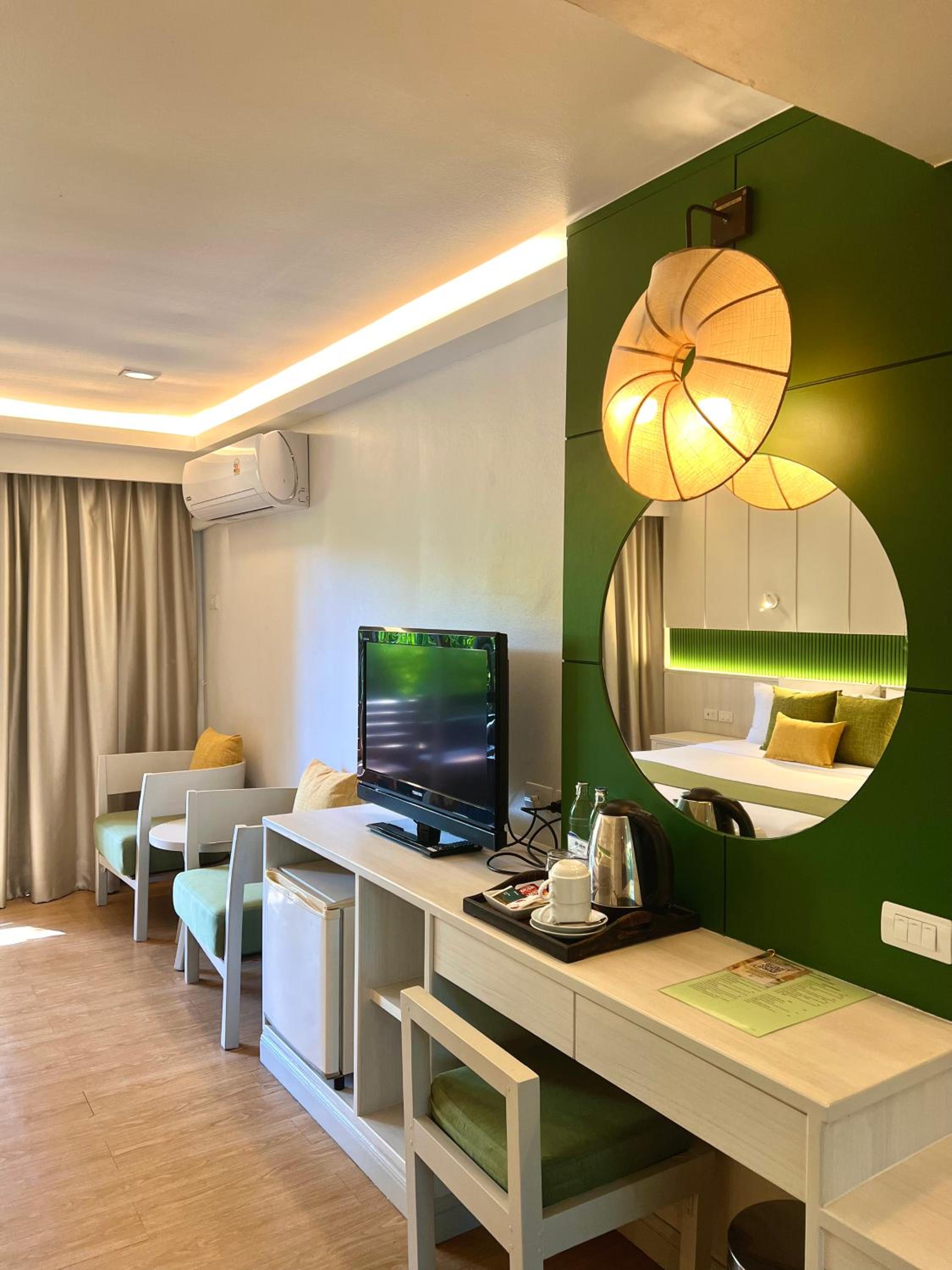 room photo