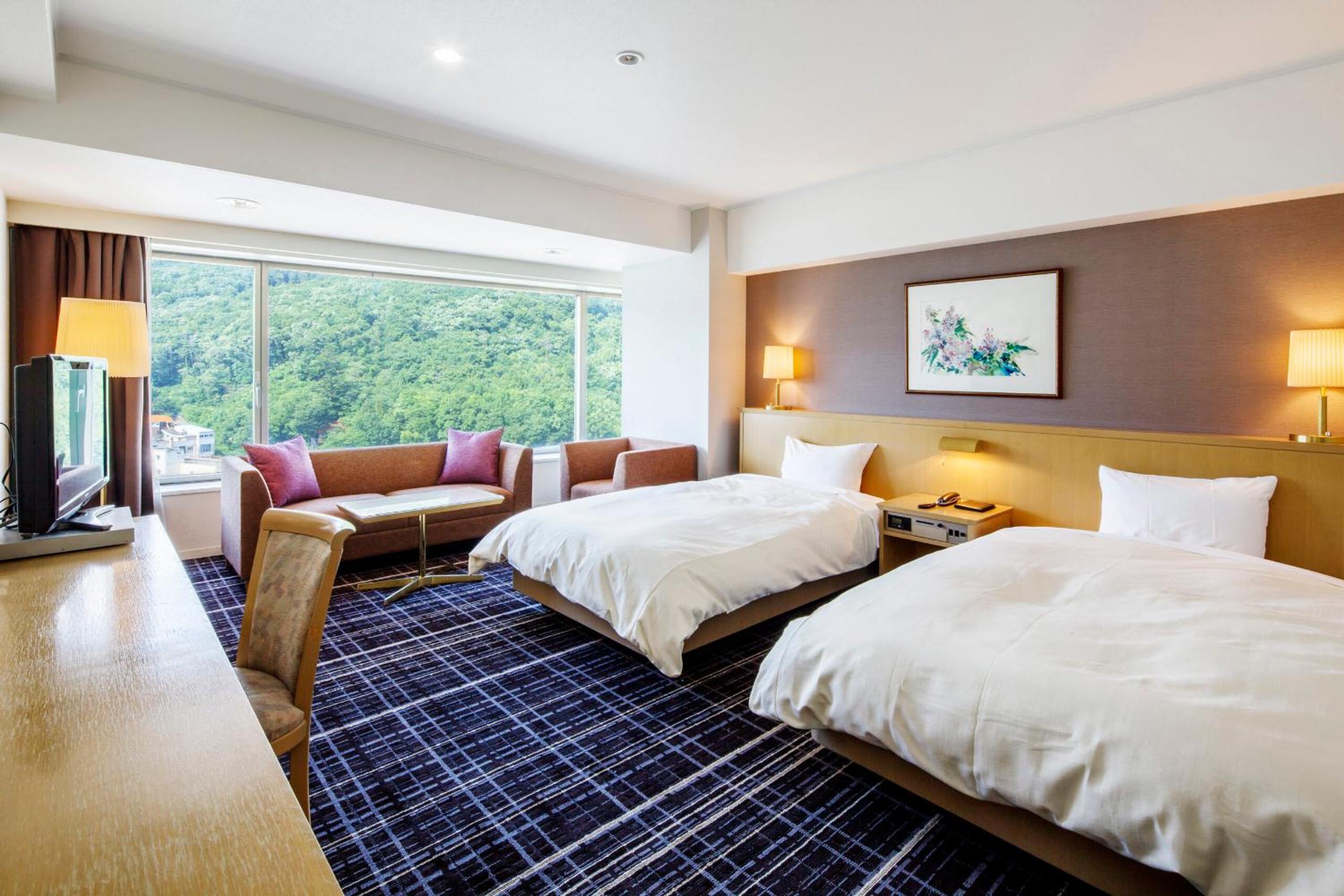 Large Twin Room photo 1