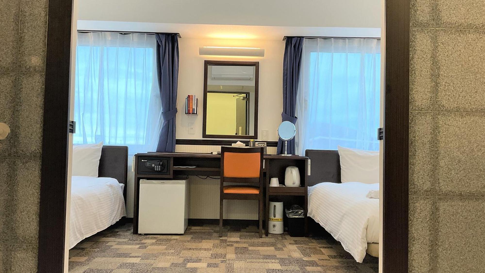 Accessible Twin Room - Non-Smoking photo 1