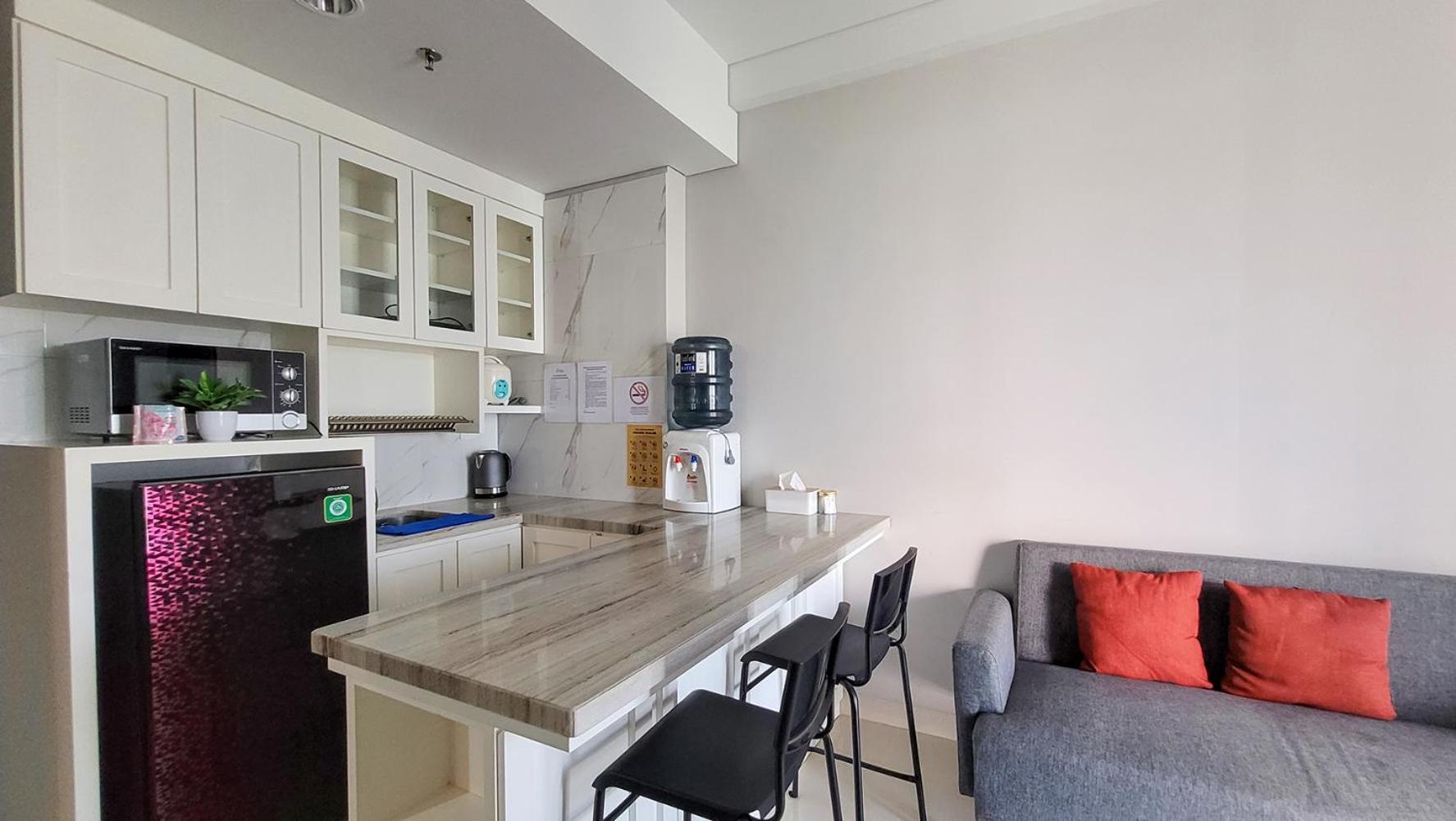 Two-Bedroom Deluxe Apartment - Photo 4