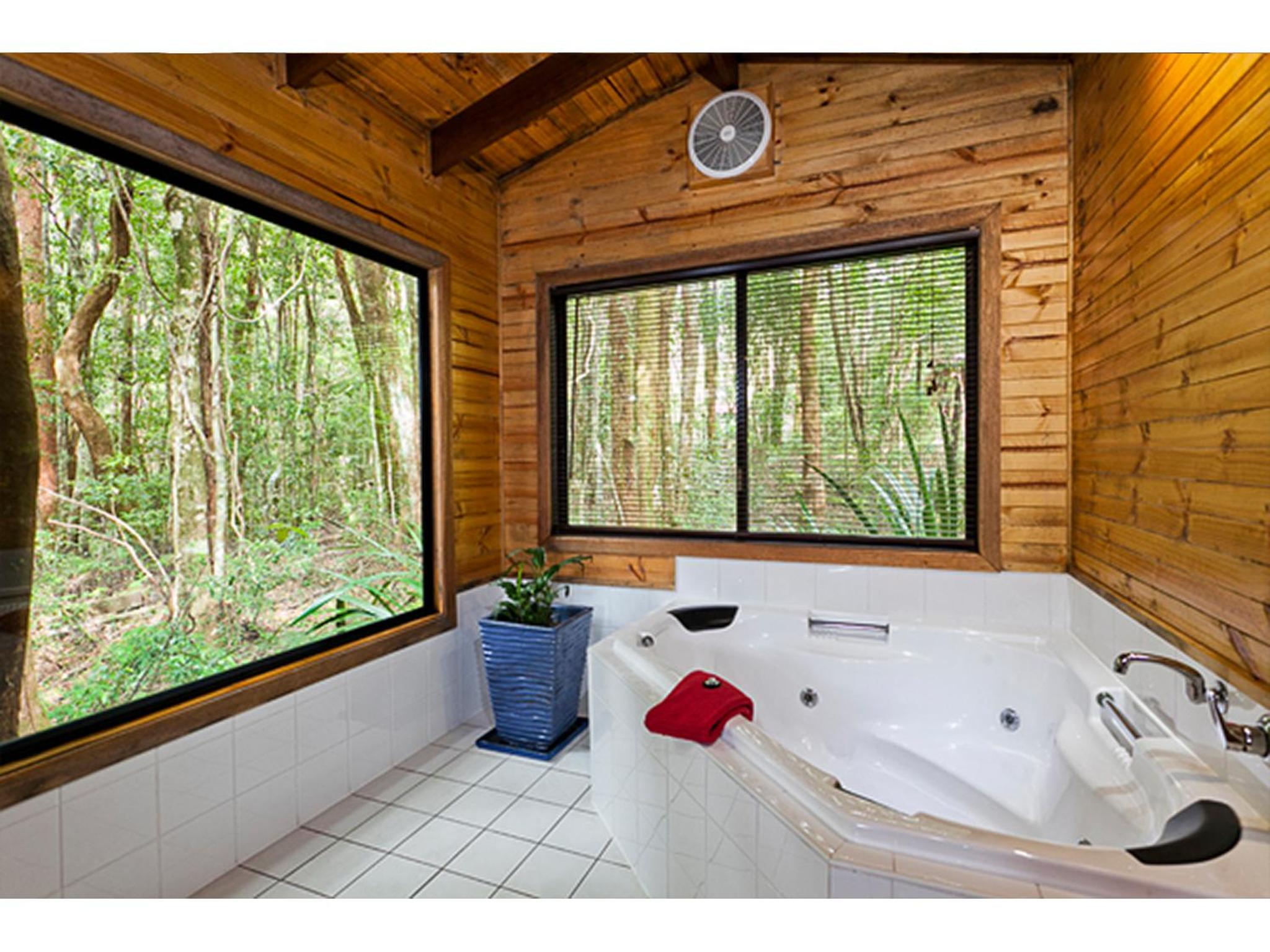 Deluxe Chalet photo 2