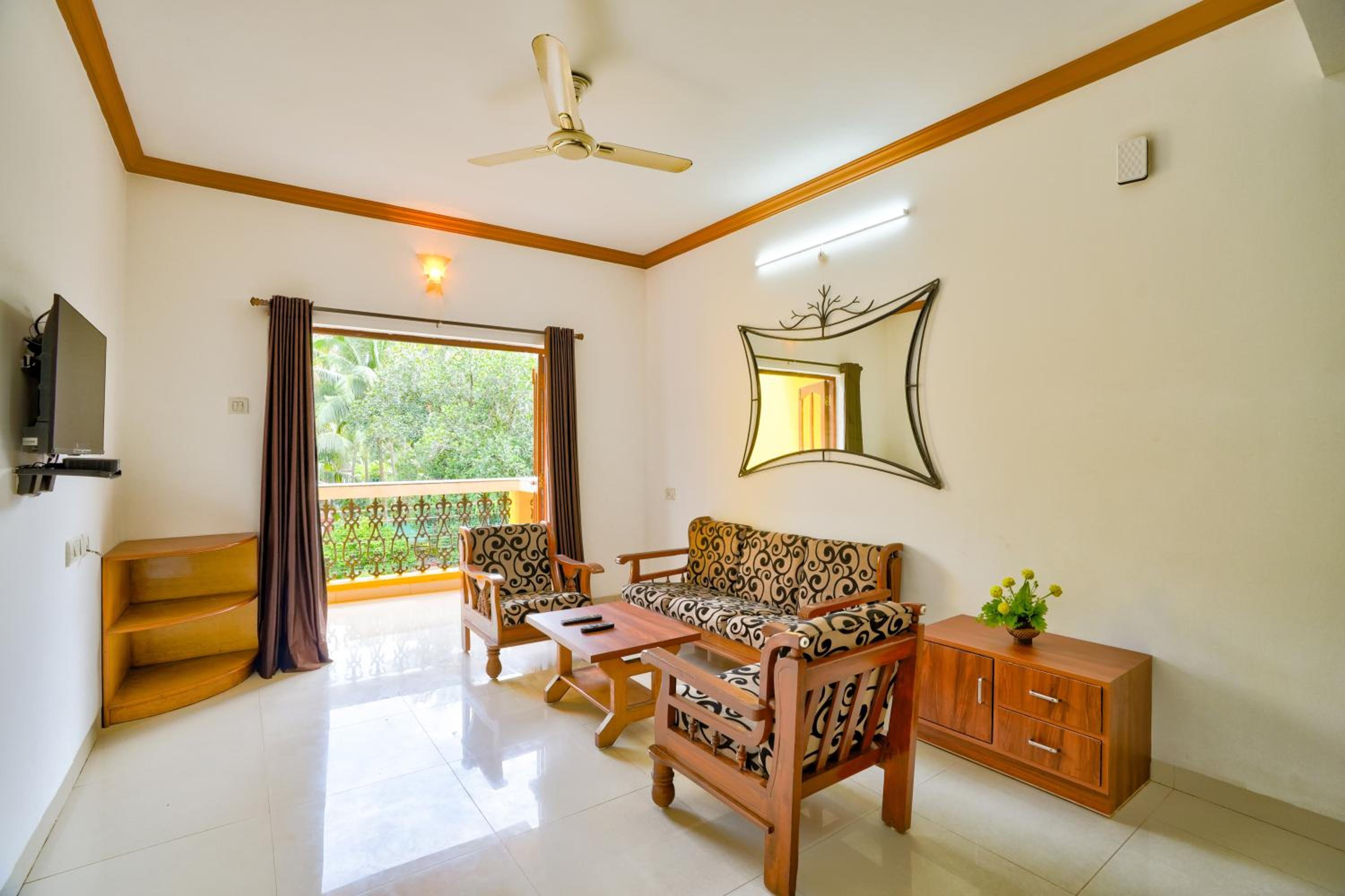 Apartment with Balcony