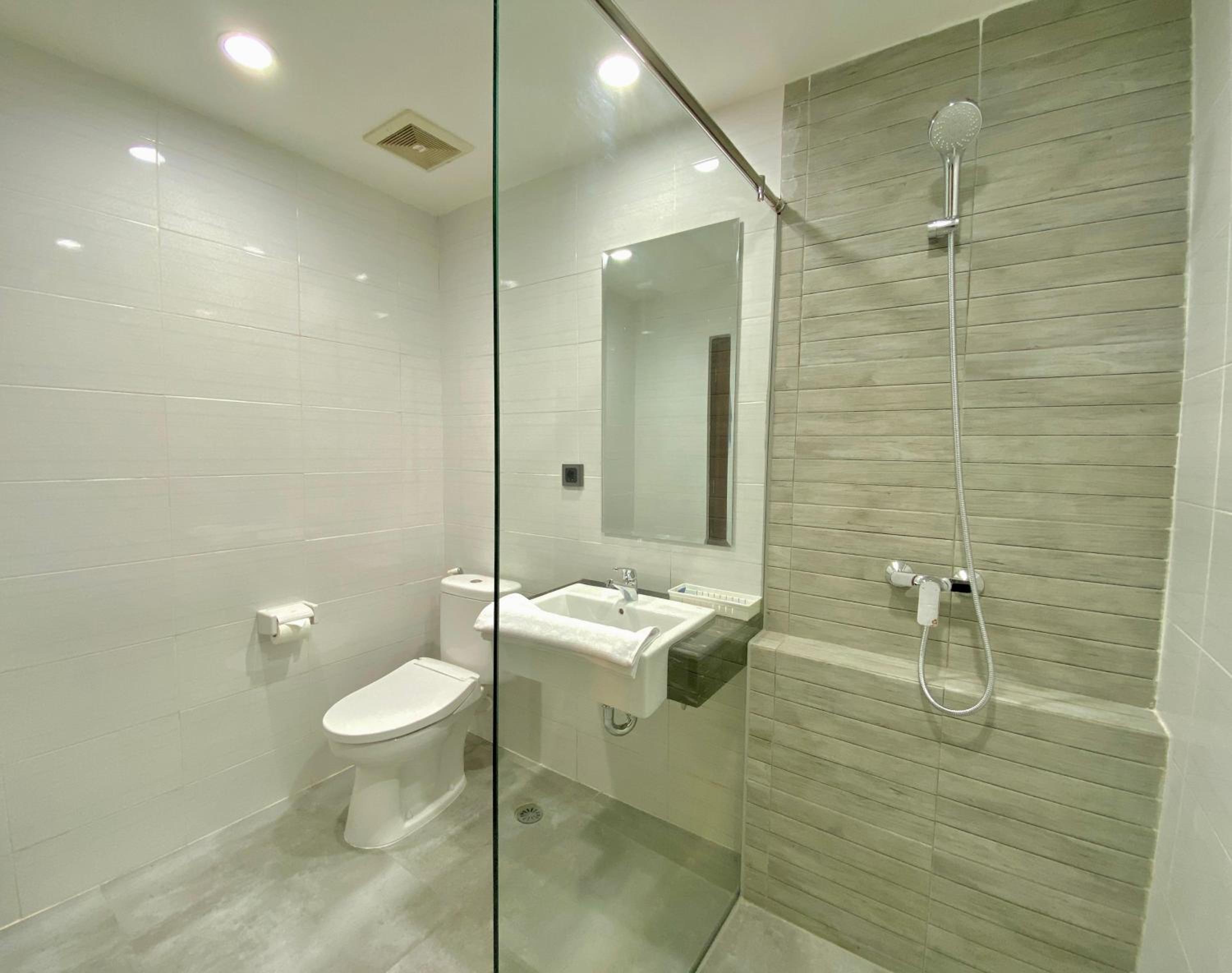 Double or Twin Room with Balcony photo 2