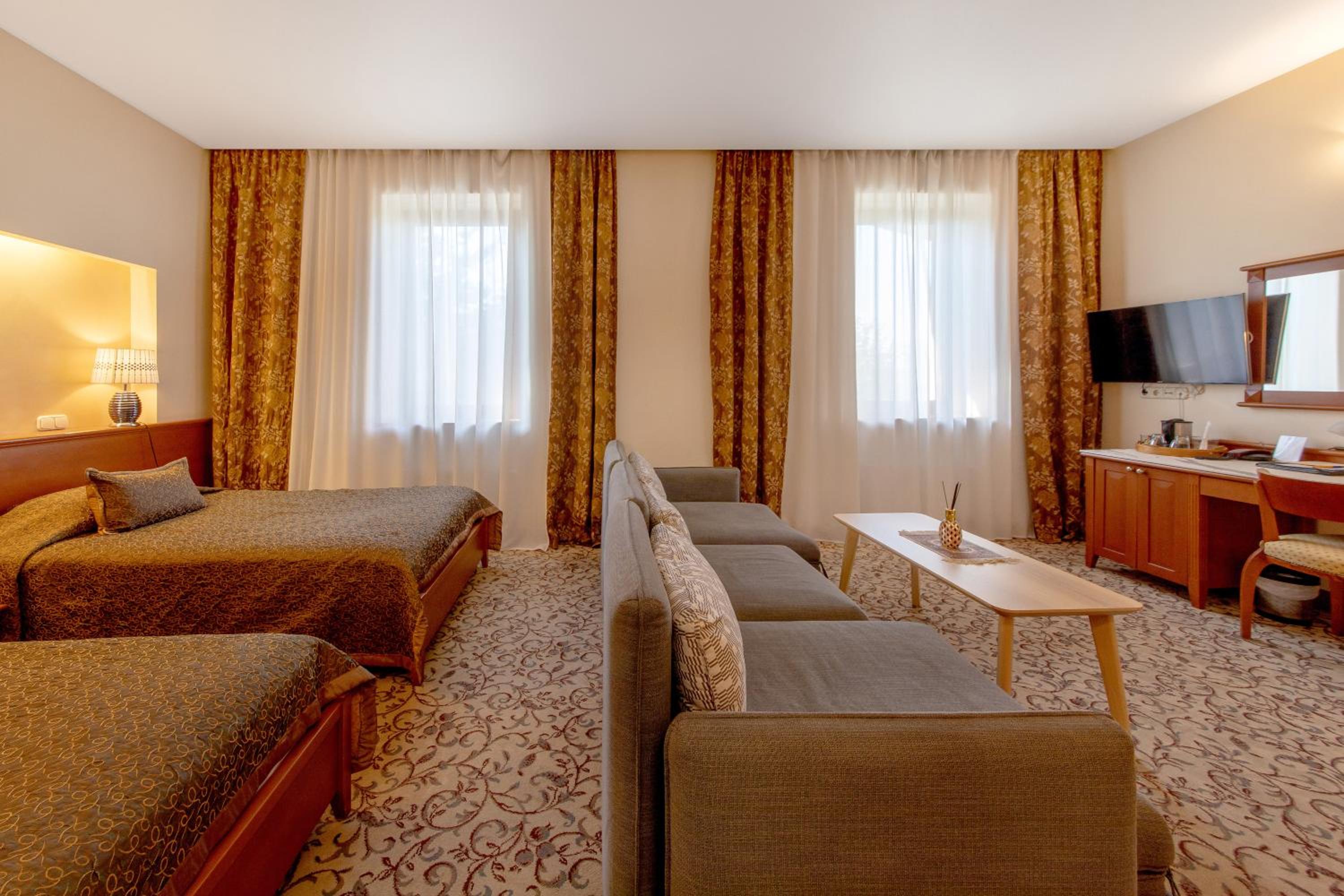 Triple Room - Photo 10