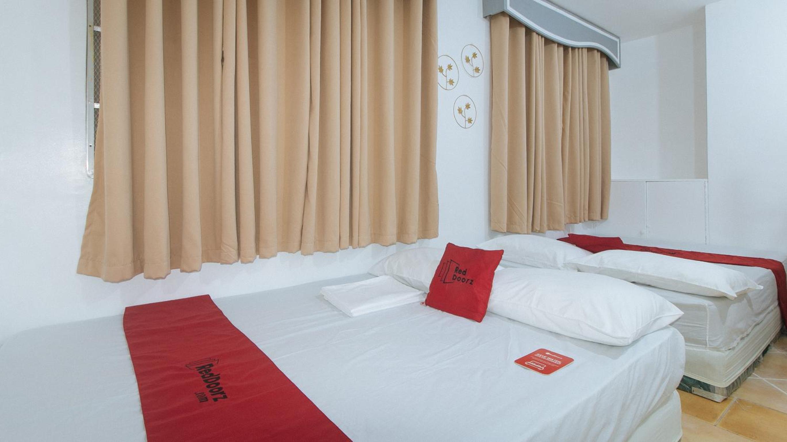 Bed in Mixed Dormitory photo 3