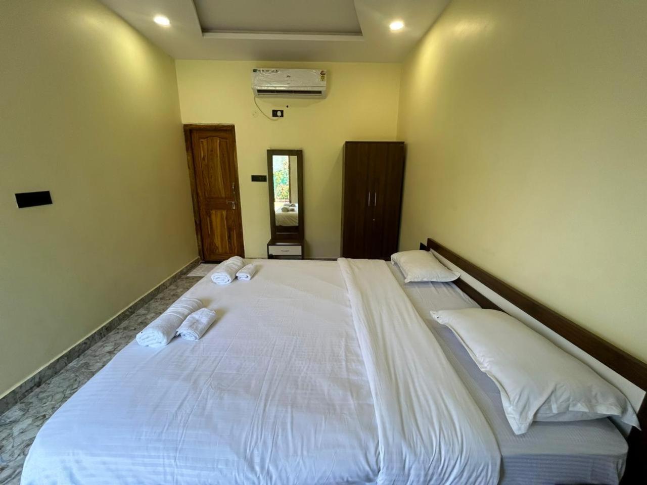Double Room With Private Bathroom