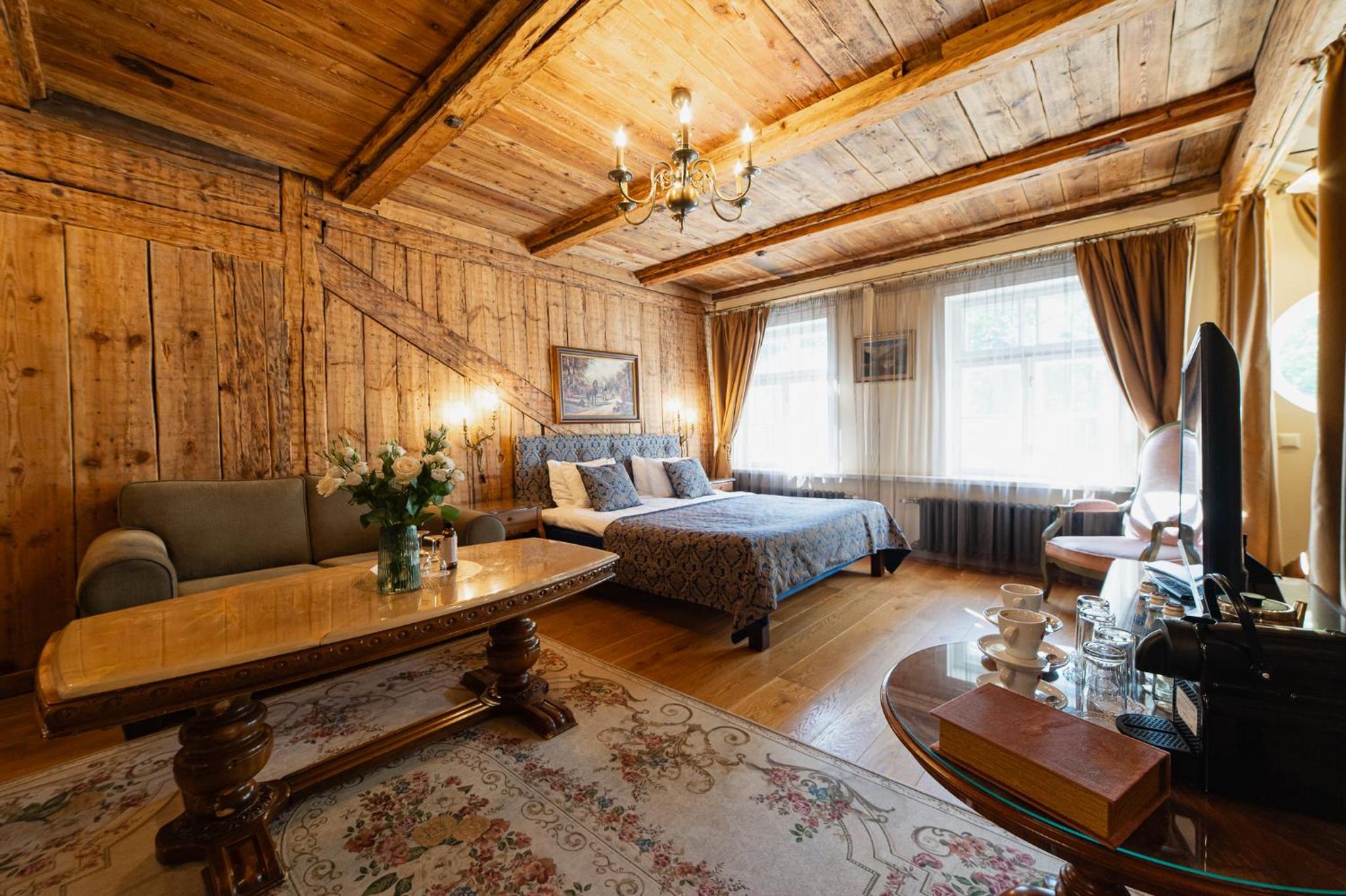 Boutique Family Room