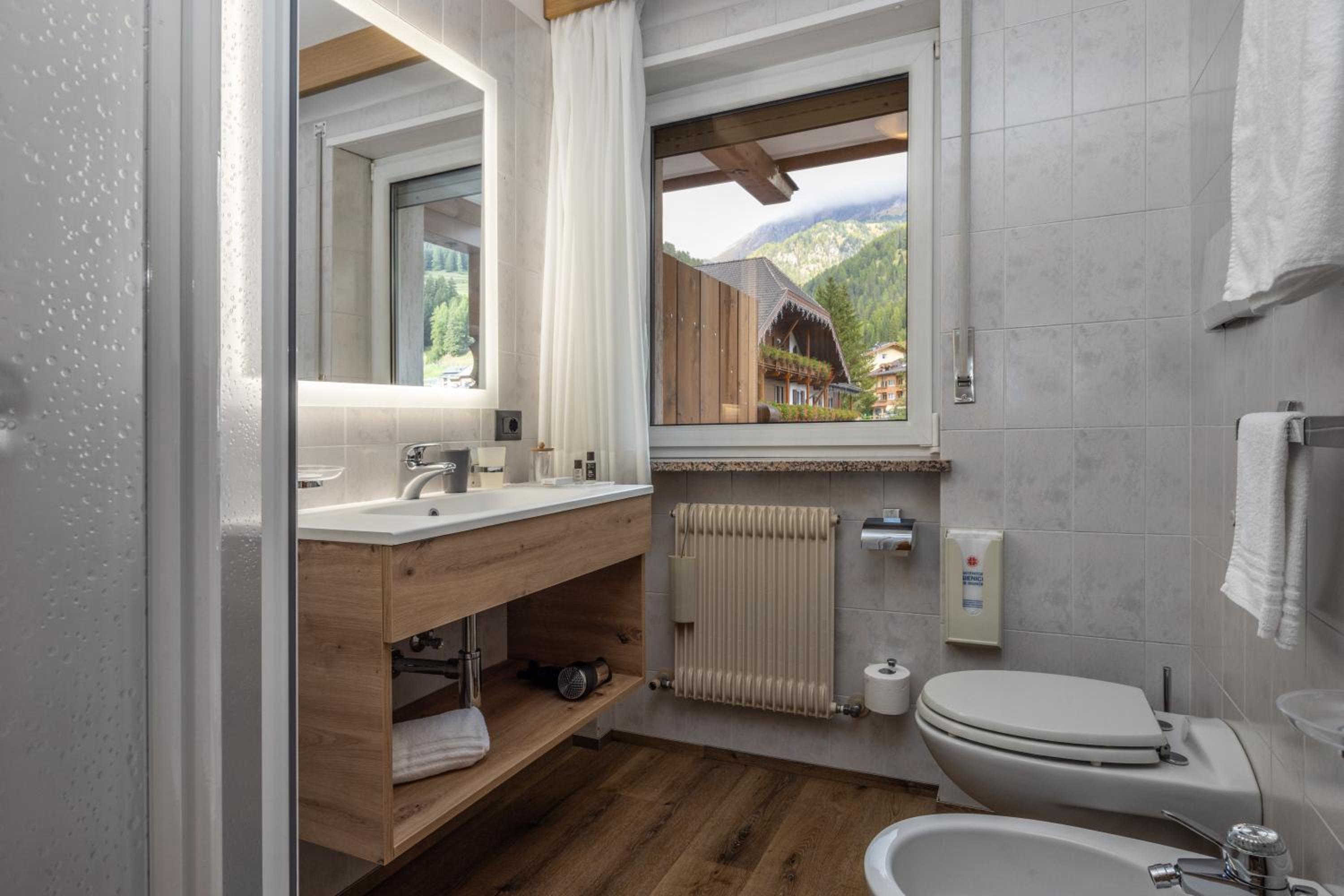 Single Room with Balcony photo 2