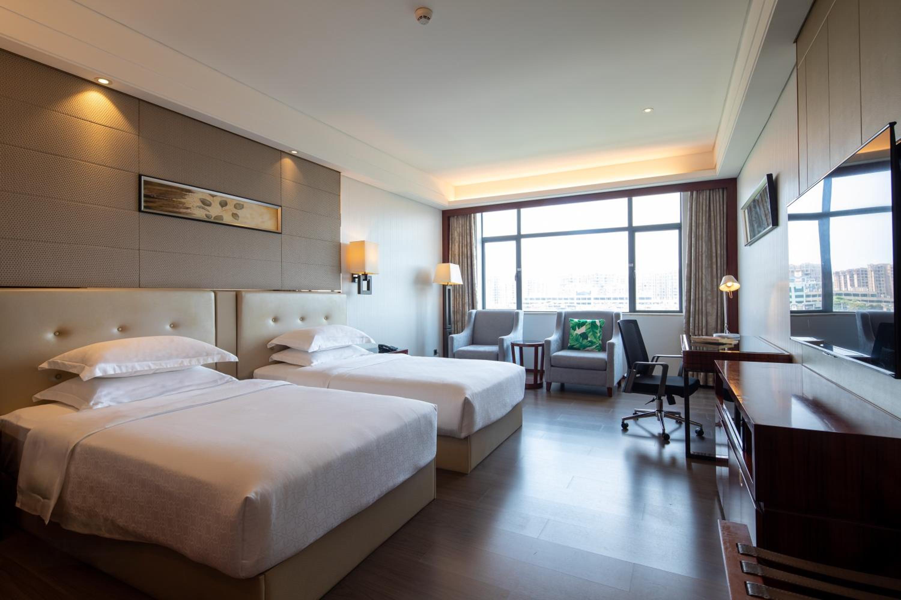 Deluxe Twin Room photo 3