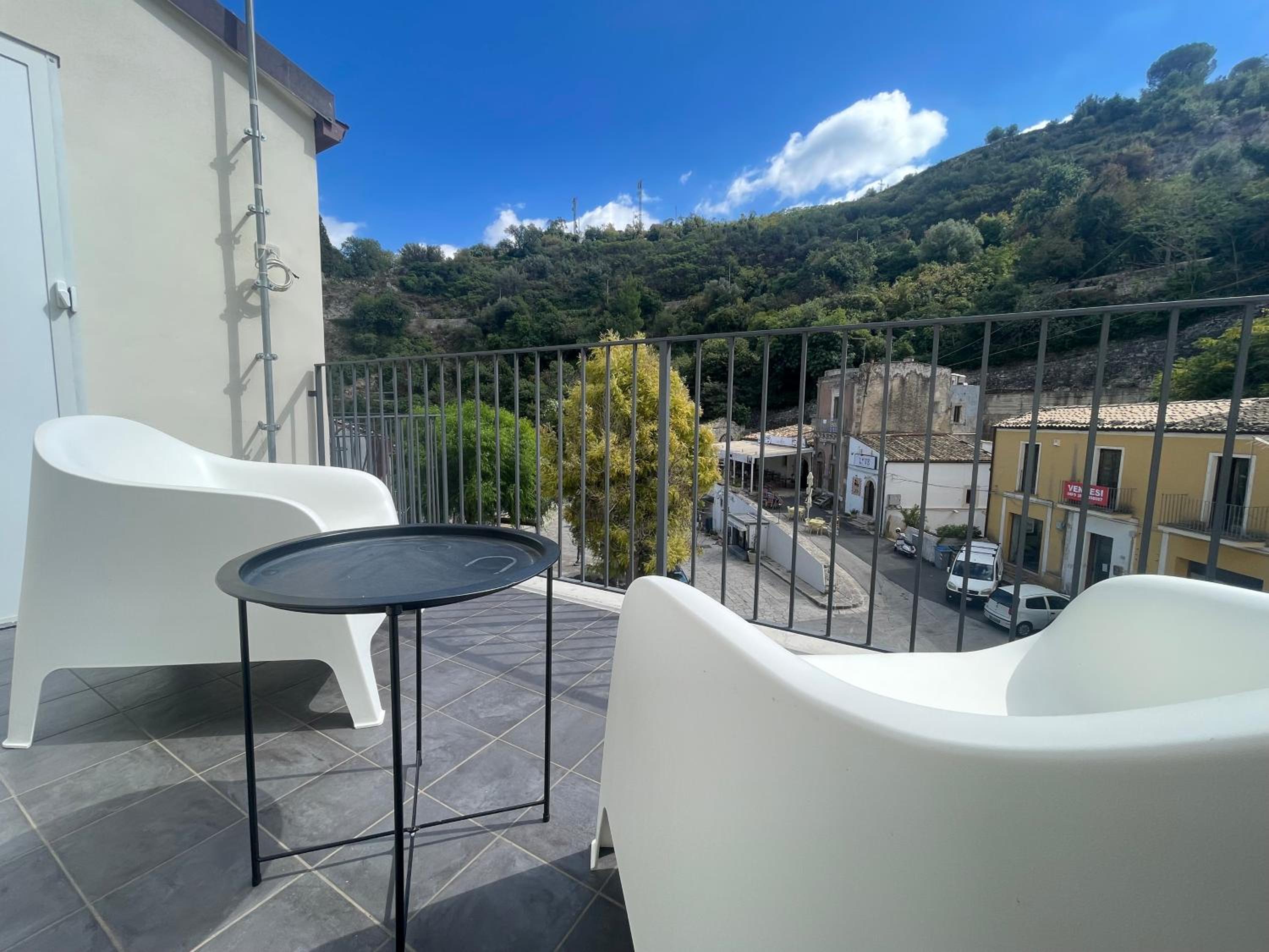 Double Room with Terrace - Photo 7