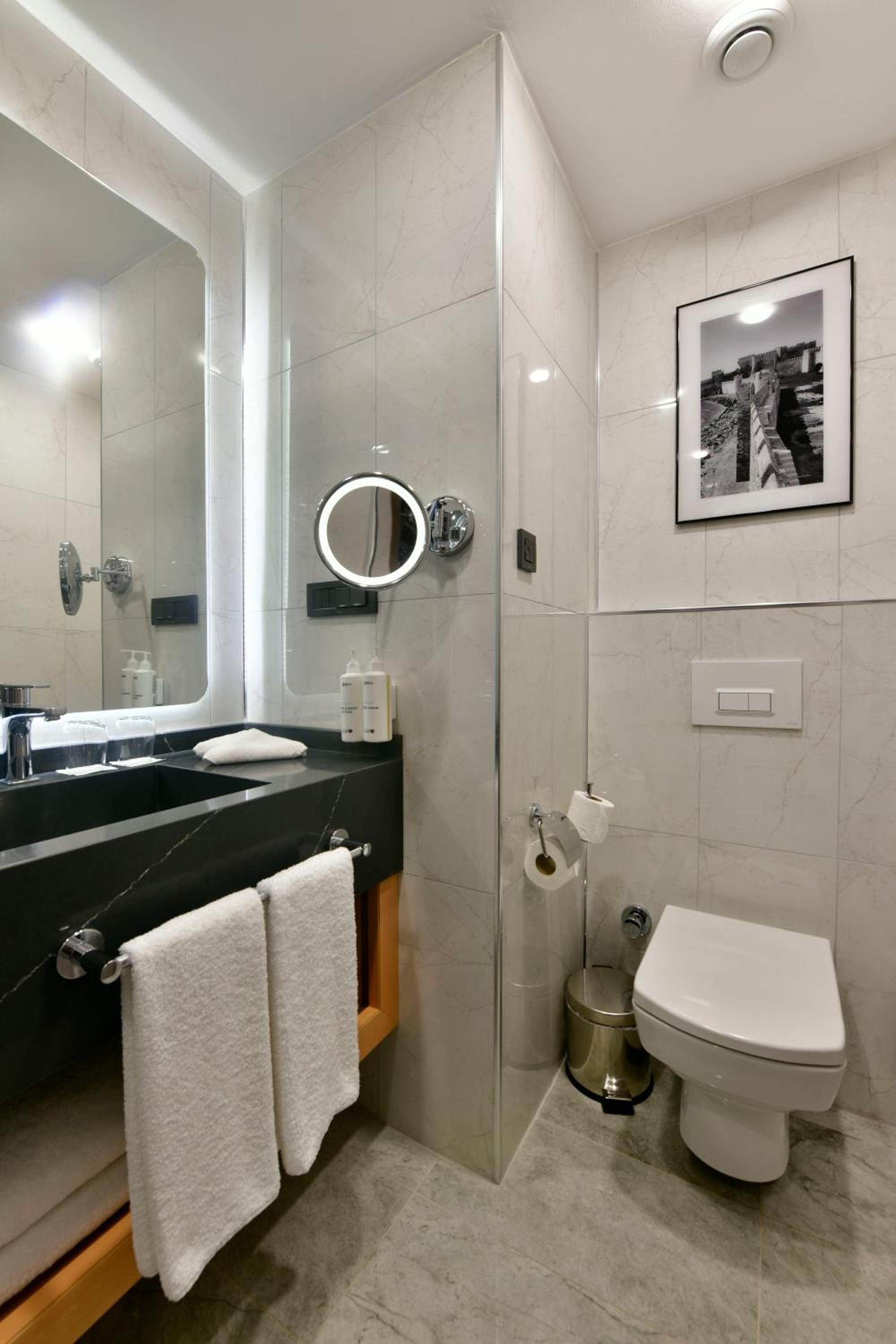 Junior Suite - Partial Sea View photo 2