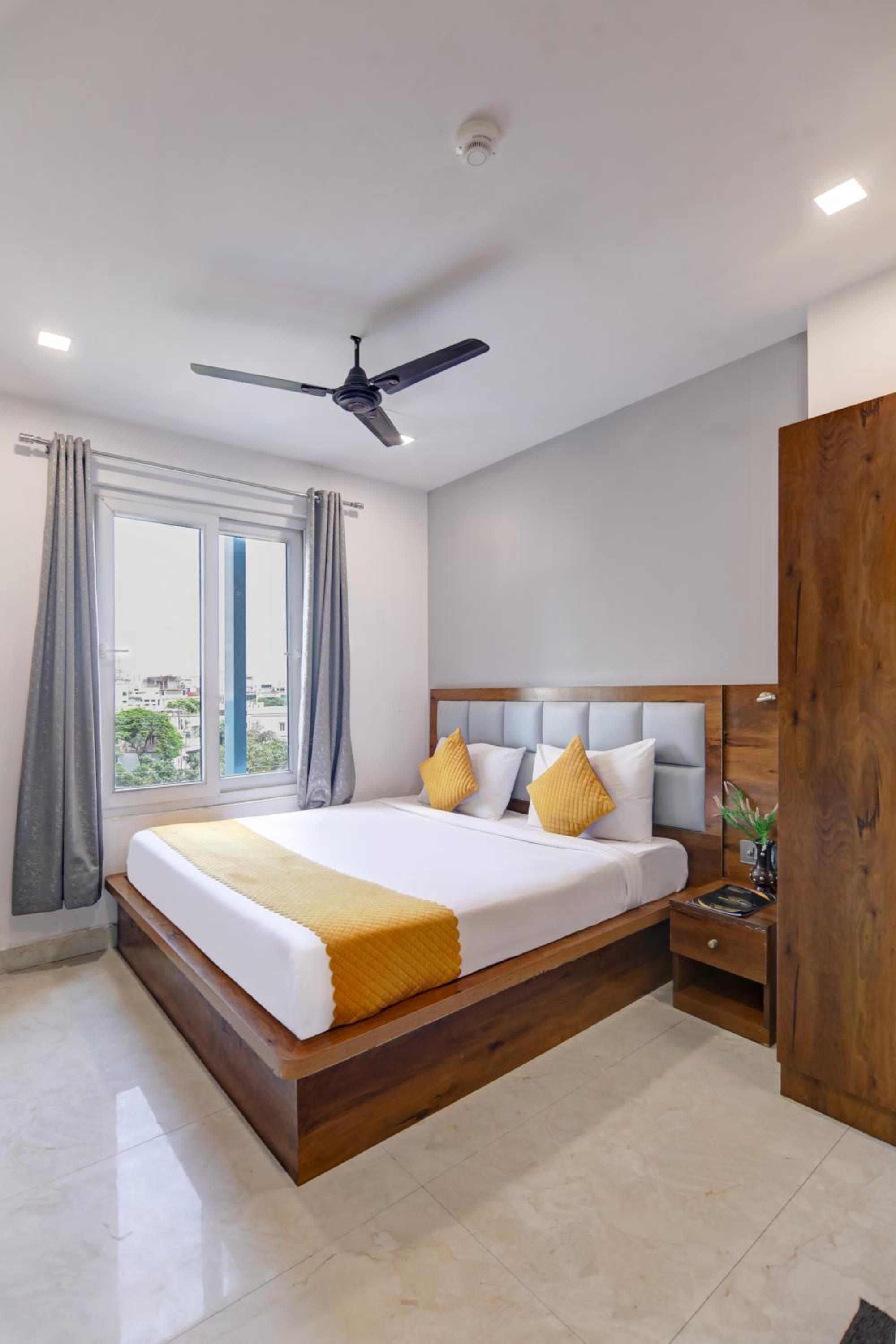 Double Room - Photo 18