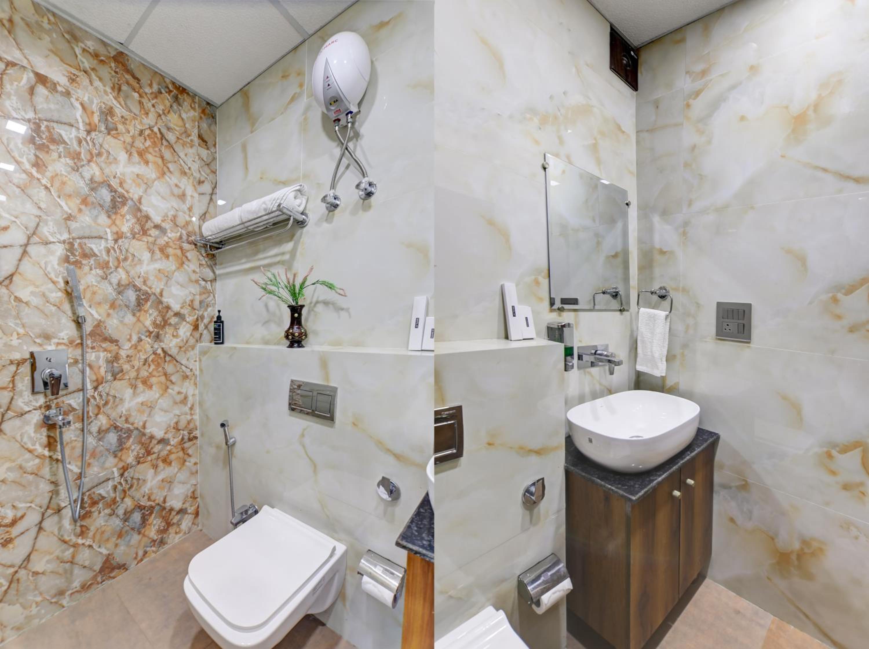 Double Room - Photo 17