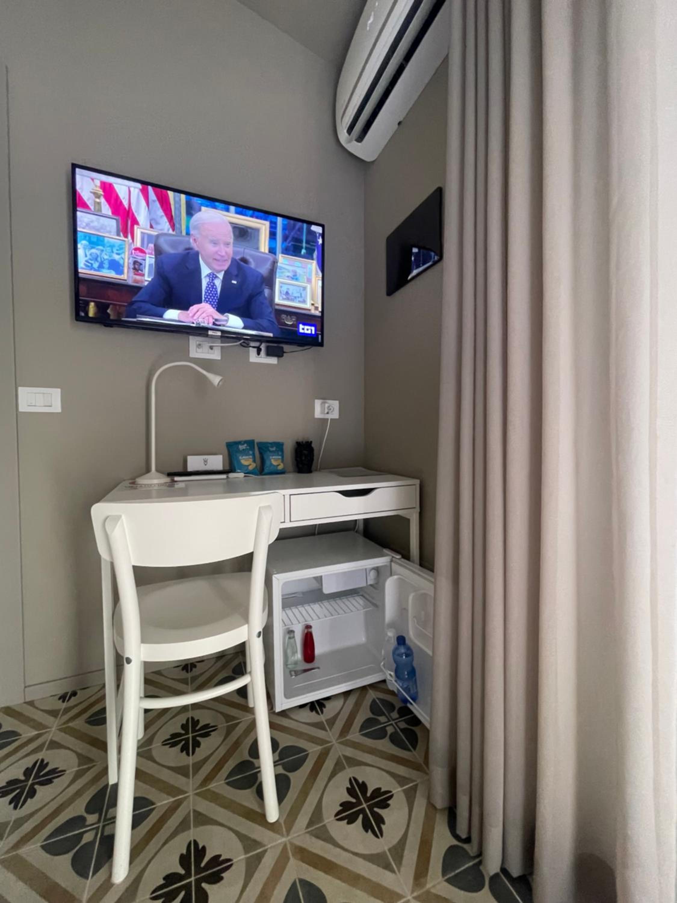 Double Room with Terrace - Photo 4