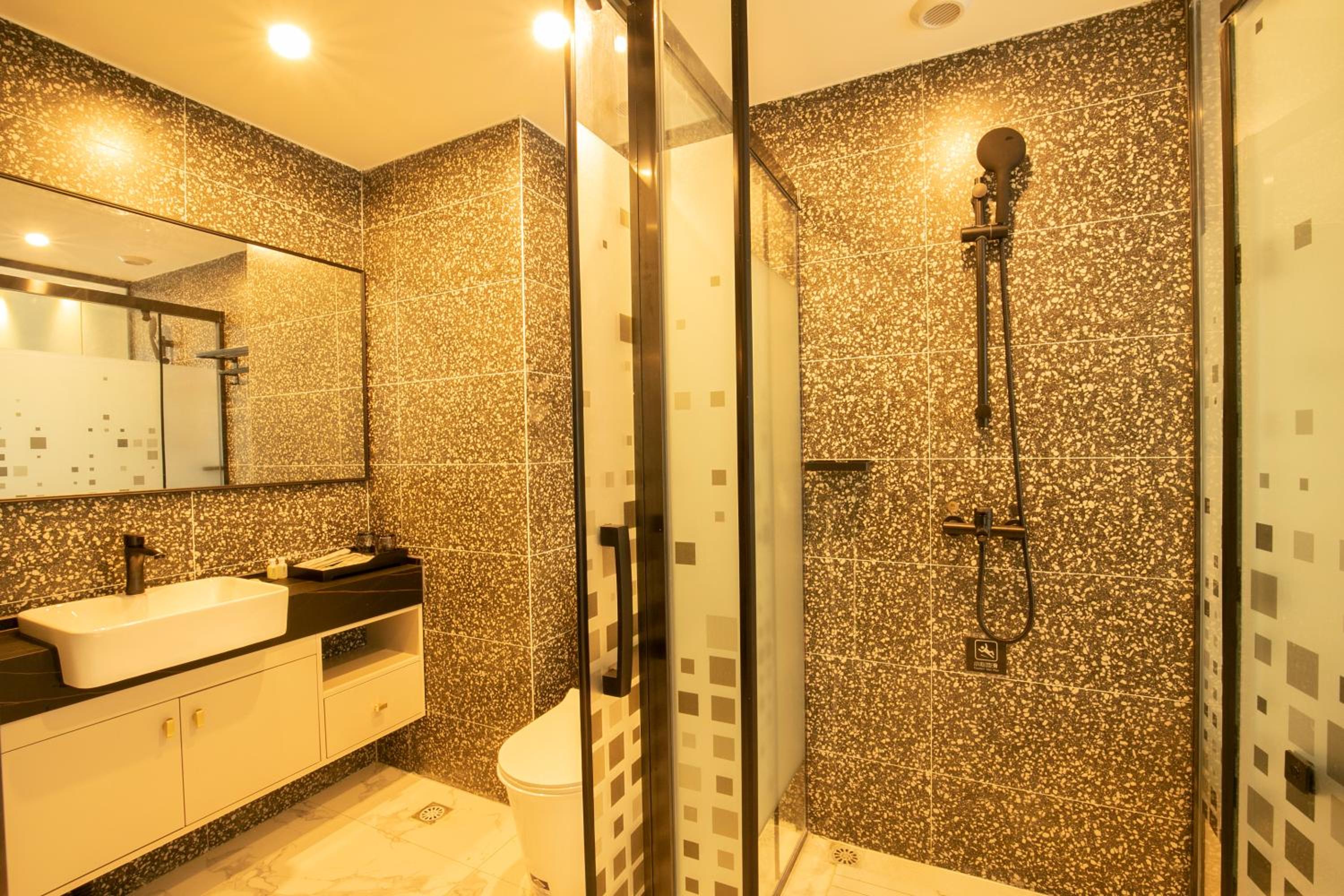 Double Room with Balcony photo 2