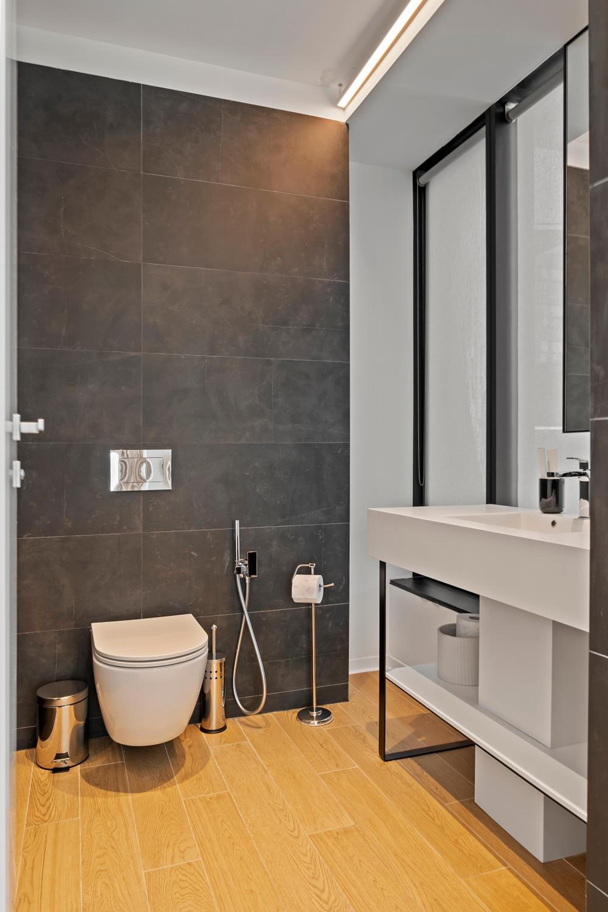 Two-Bedroom Apartment - Photo 4