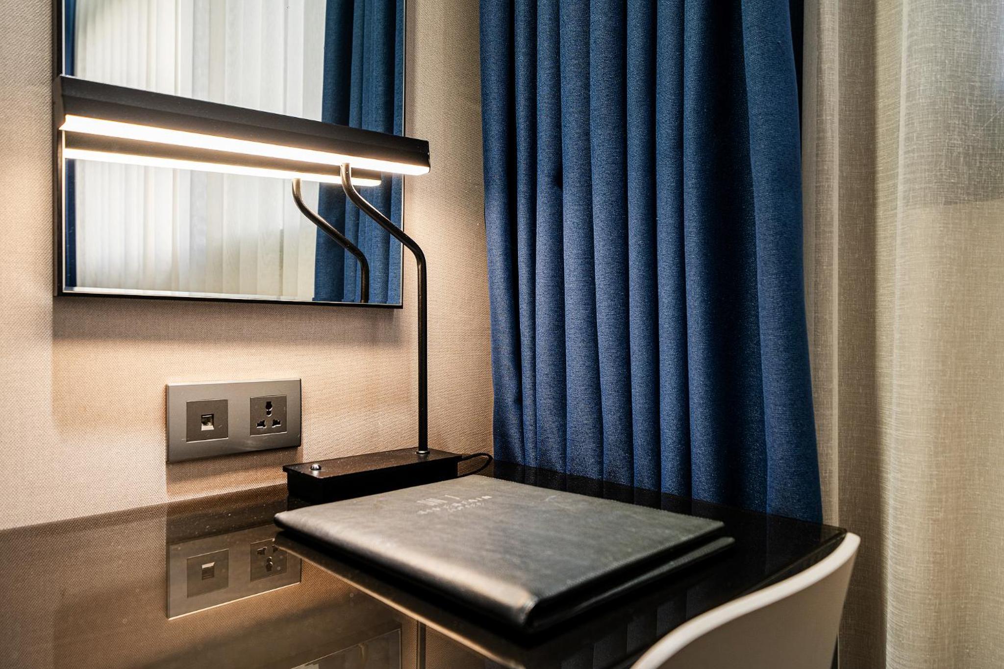 Family Twin Room
