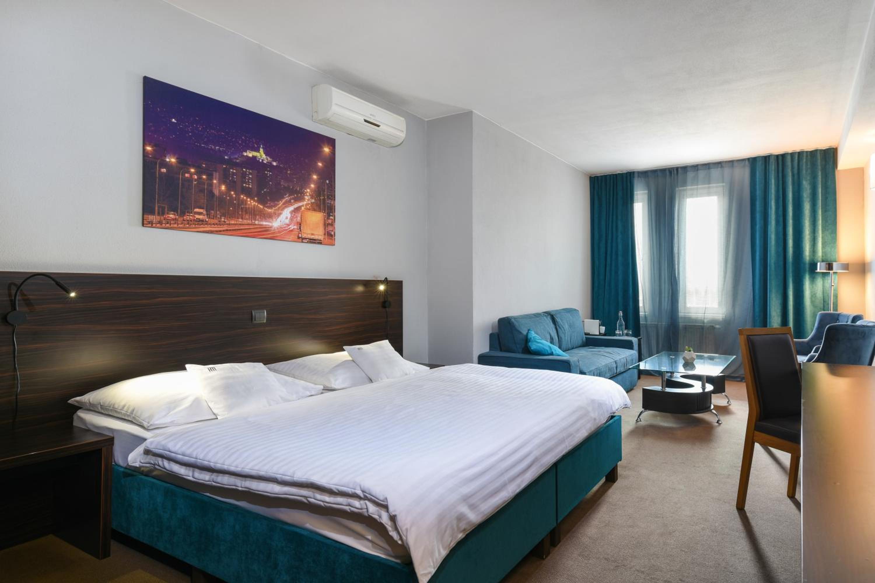 Executive Suite photo 1