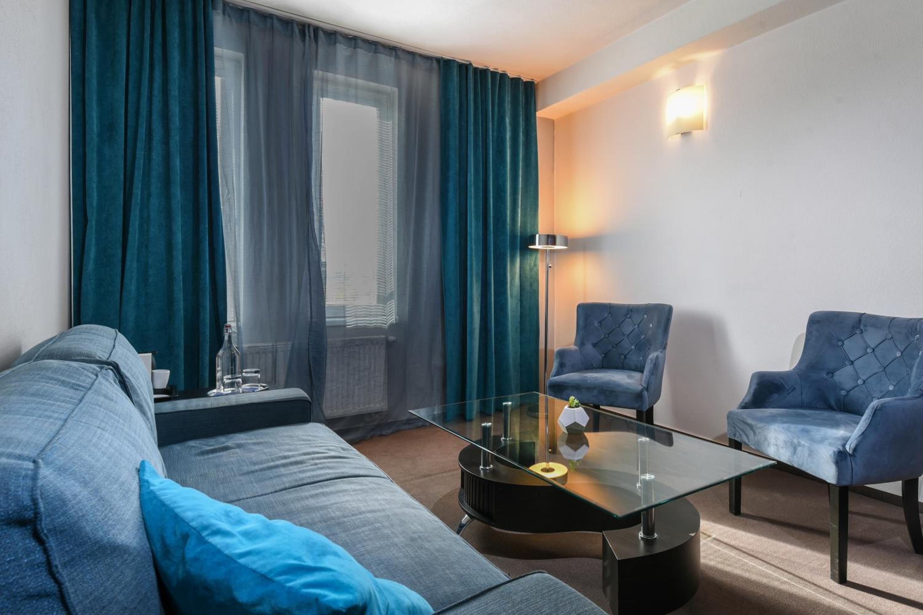 Executive Suite photo 2