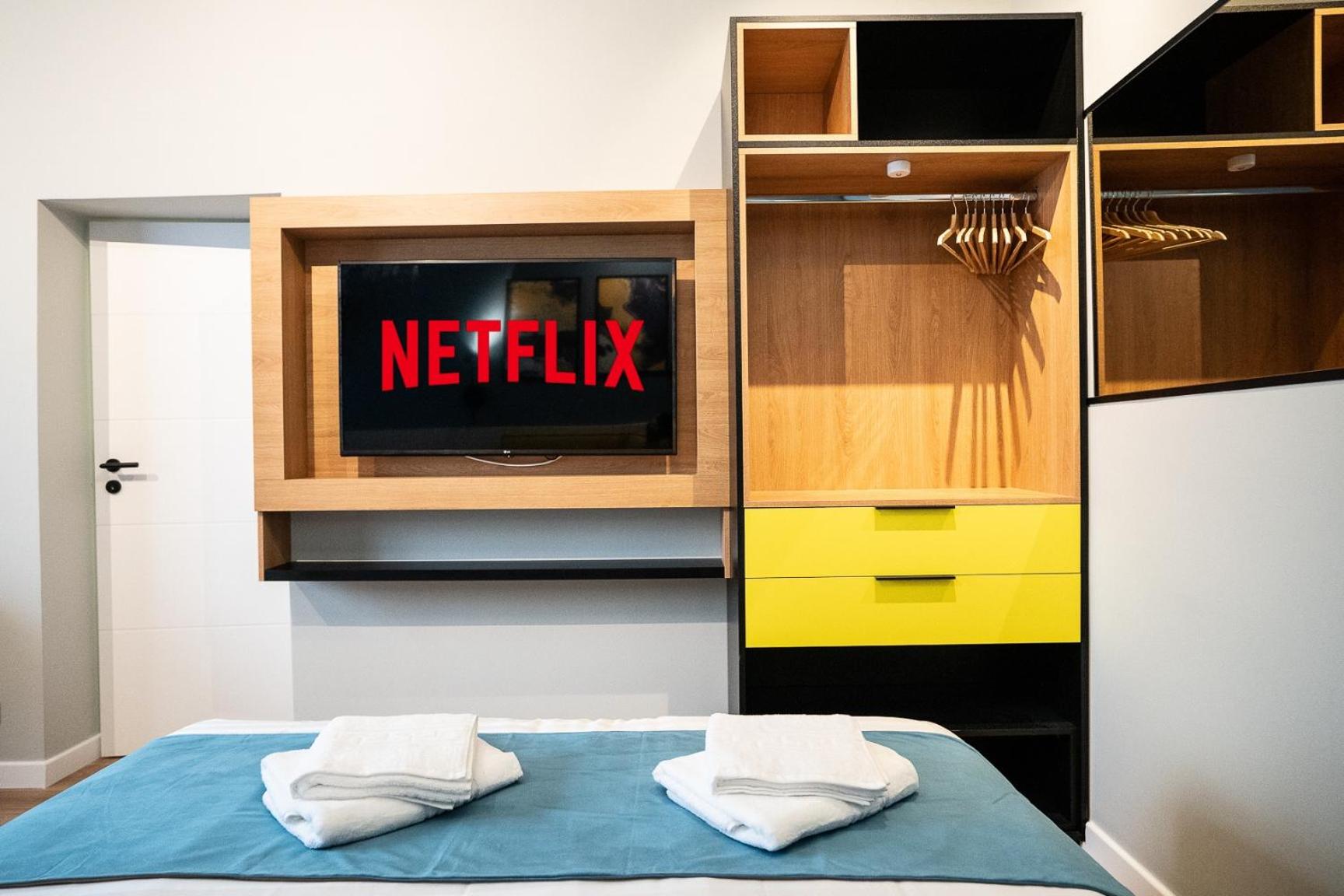 One-Bedroom Apartment - Photo 9